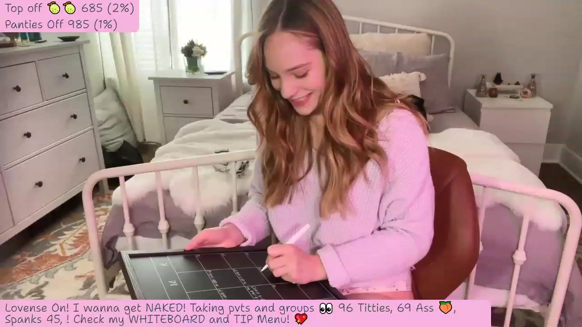 Gallery image thumbnail from HazelTaylorX's myfreecams stream on, 03/01/2023, 20:56 image 16 of 20