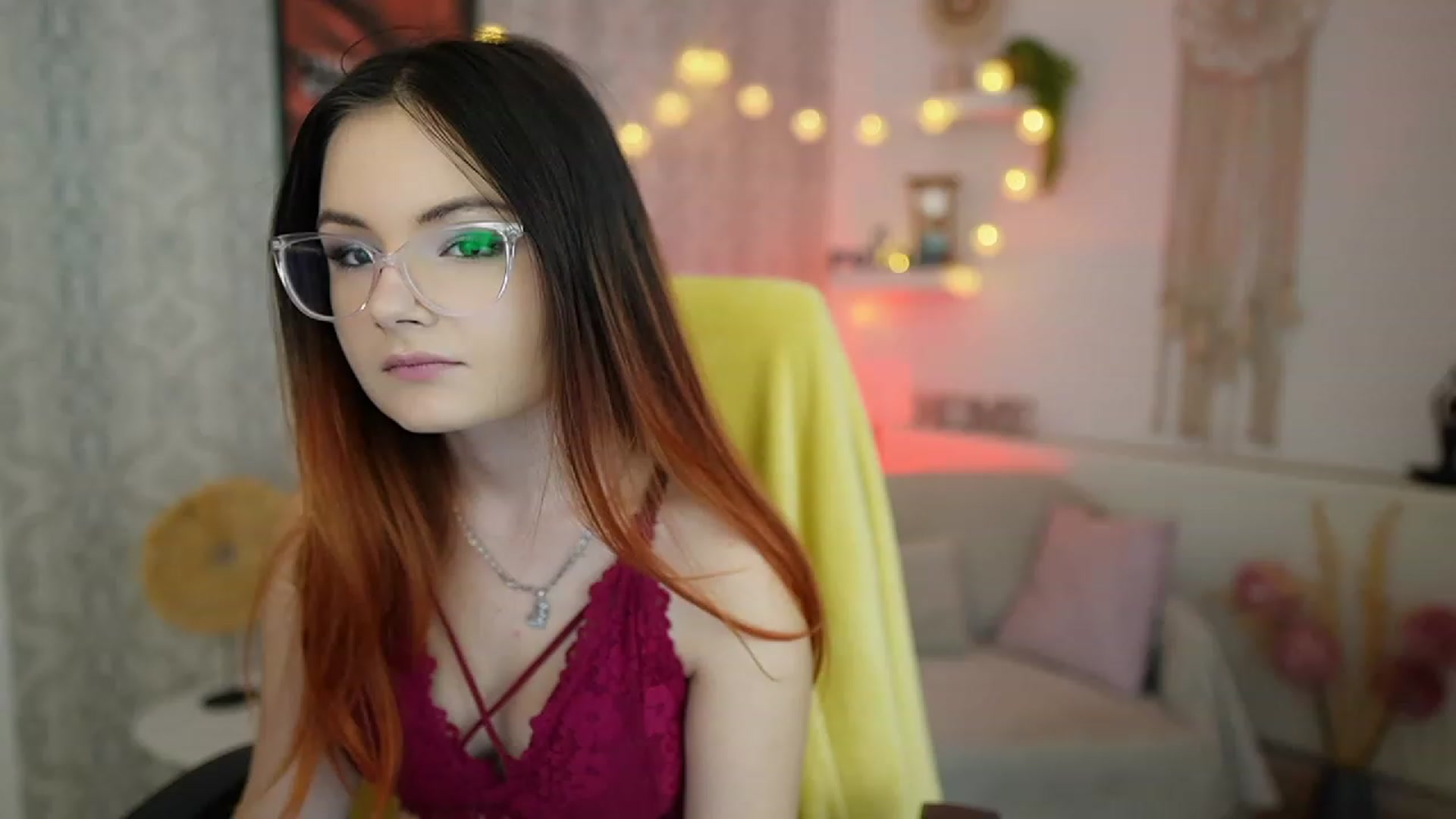 Gallery image thumbnail from Hazel_Moore18's myfreecams stream on, 09/20/2023, 09:13 image 16 of 20