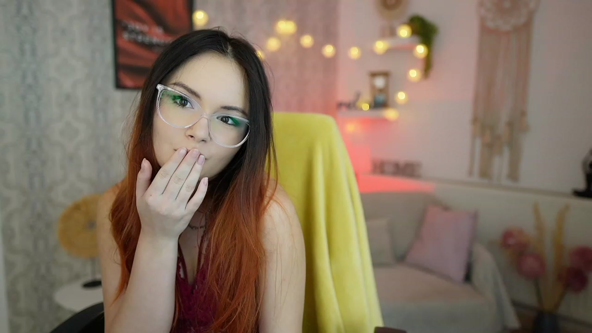 Gallery image thumbnail from Hazel_Moore18's myfreecams stream on, 09/20/2023, 09:13 image 8 of 20