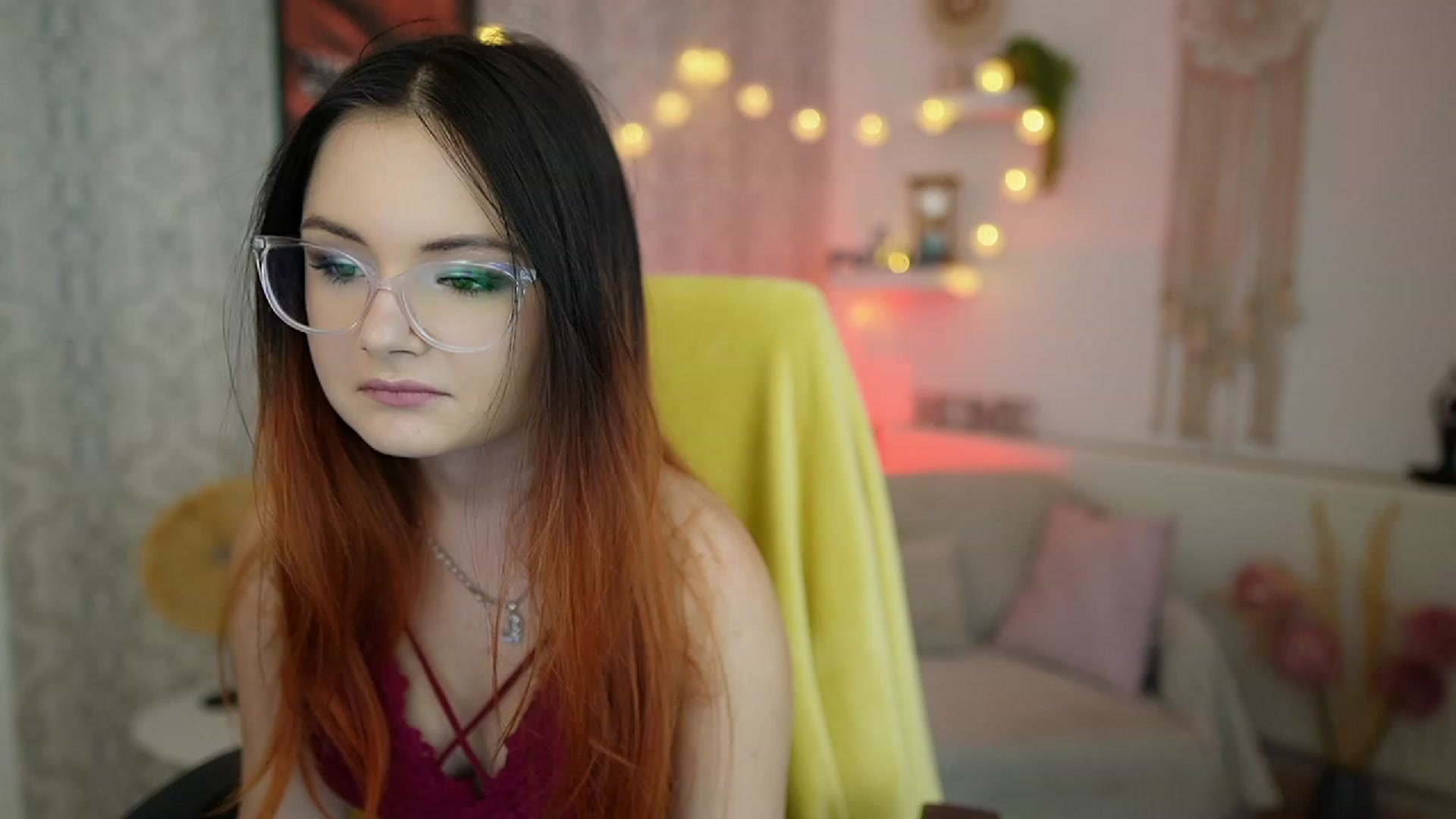 Gallery image thumbnail from Hazel_Moore18's myfreecams stream on, 09/20/2023, 09:13 image 15 of 20