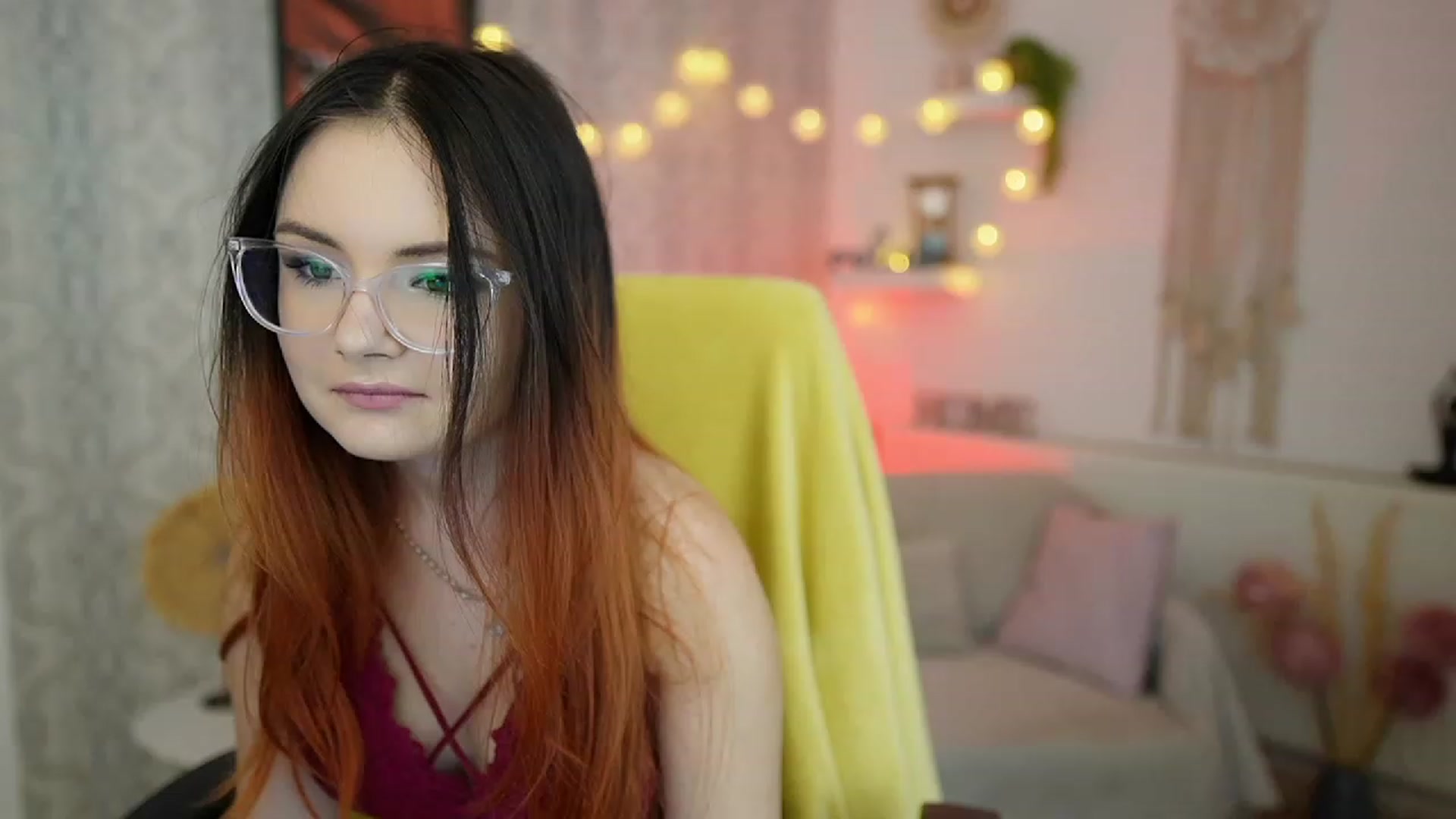 Gallery image thumbnail from Hazel_Moore18's myfreecams stream on, 09/20/2023, 09:13 image 11 of 20