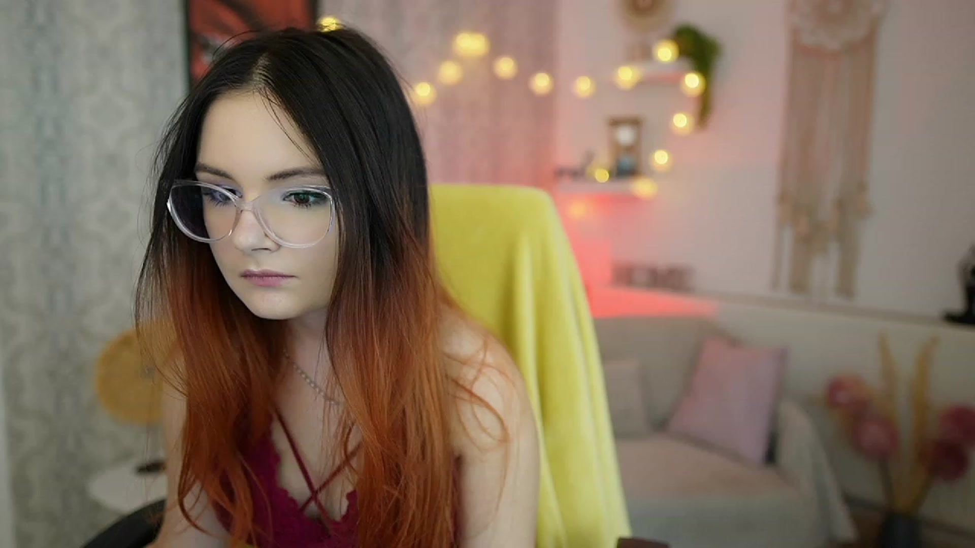 Gallery image thumbnail from Hazel_Moore18's myfreecams stream on, 09/20/2023, 09:13 image 3 of 20