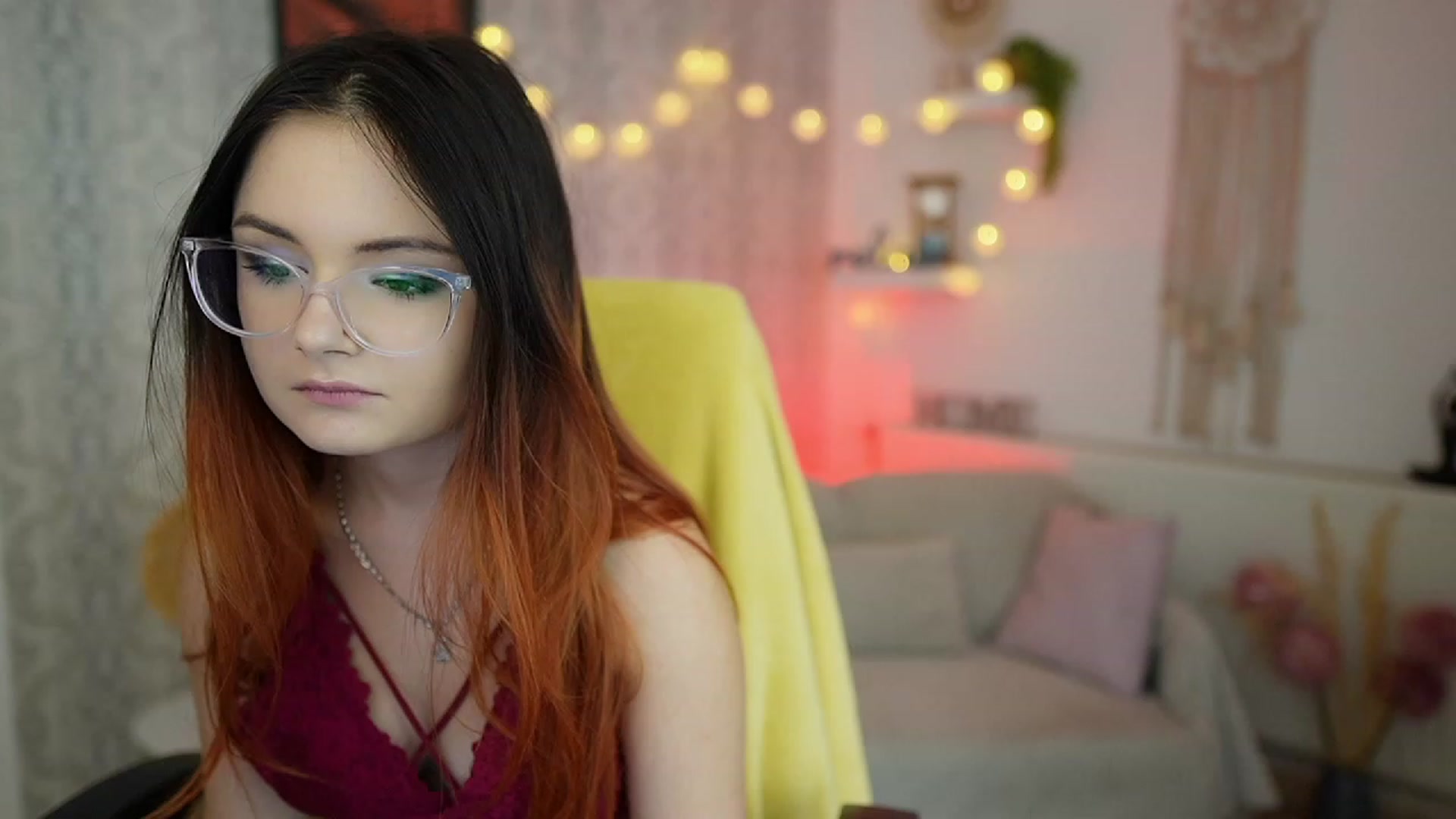 Gallery image thumbnail from Hazel_Moore18's myfreecams stream on, 09/20/2023, 12:31 image 1 of 20