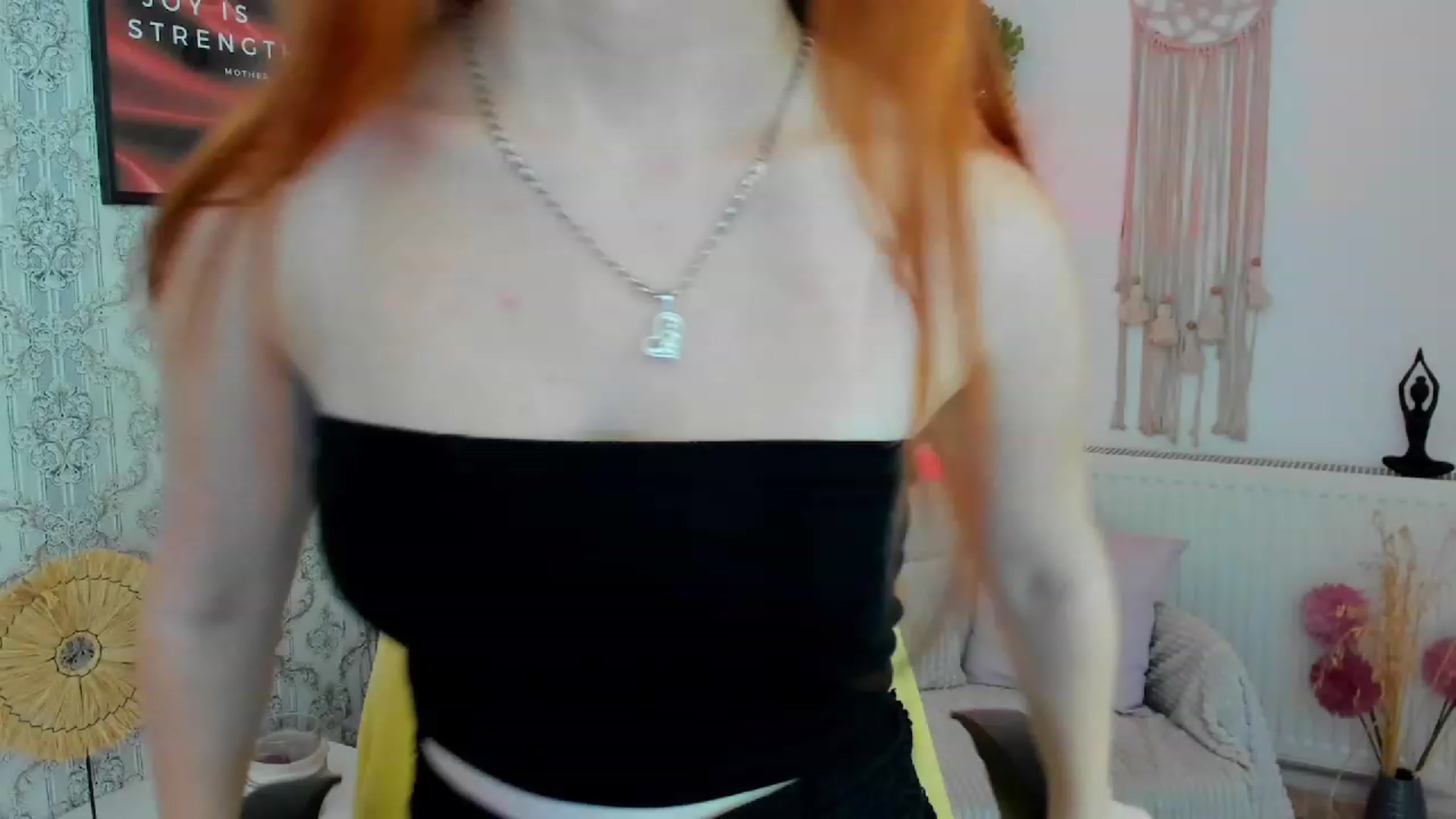 Gallery image thumbnail from Hazel_Moore18's myfreecams stream on, 09/28/2023, 11:29 image 16 of 20