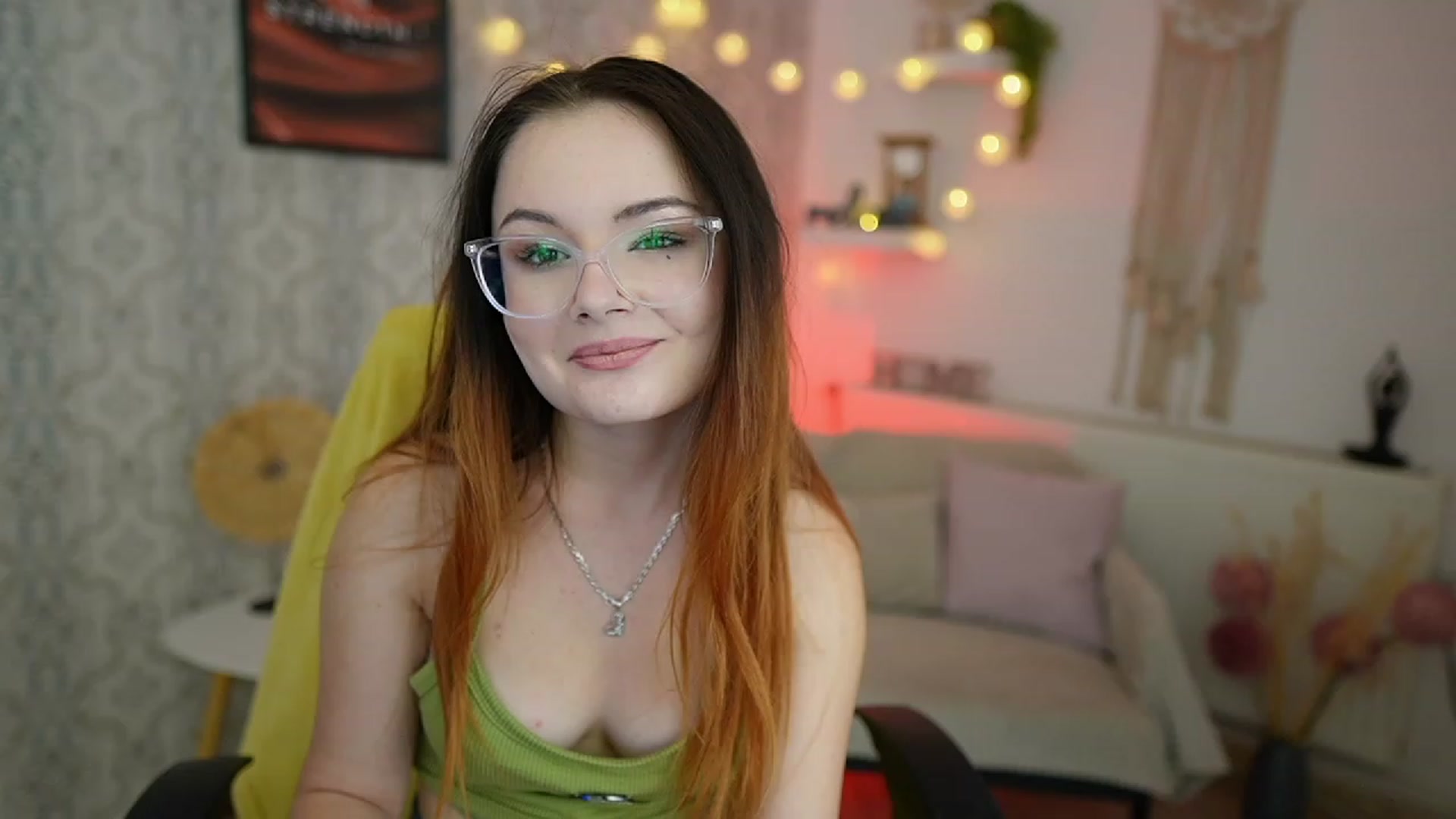 Gallery image thumbnail from Hazel_Moore18's myfreecams stream on, 10/10/2023, 11:58 image 11 of 20