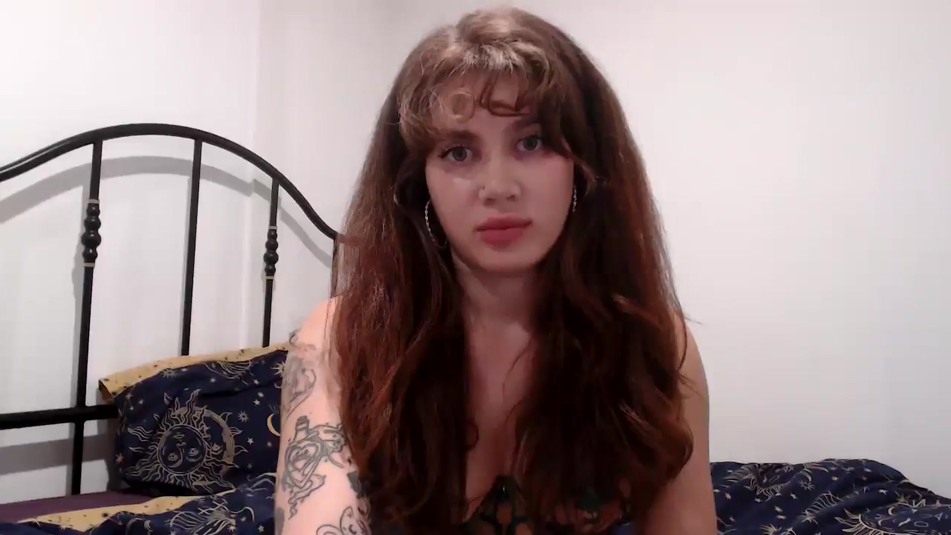 Gallery image thumbnail from Hazelnutt's myfreecams stream on, 04/02/2026, 11:30 image 2 of 20