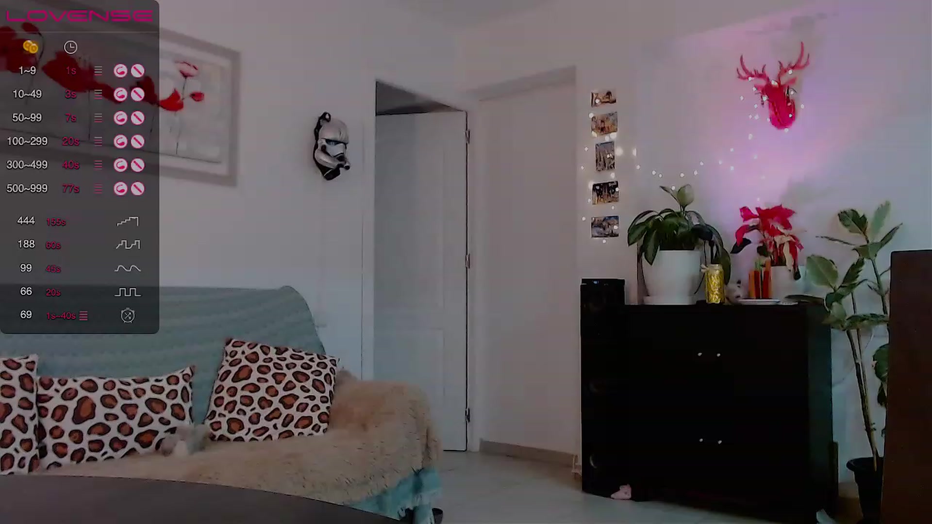 Gallery image thumbnail from He11oa1ice's myfreecams stream on, 12/26/2022, 01:24 image 16 of 20