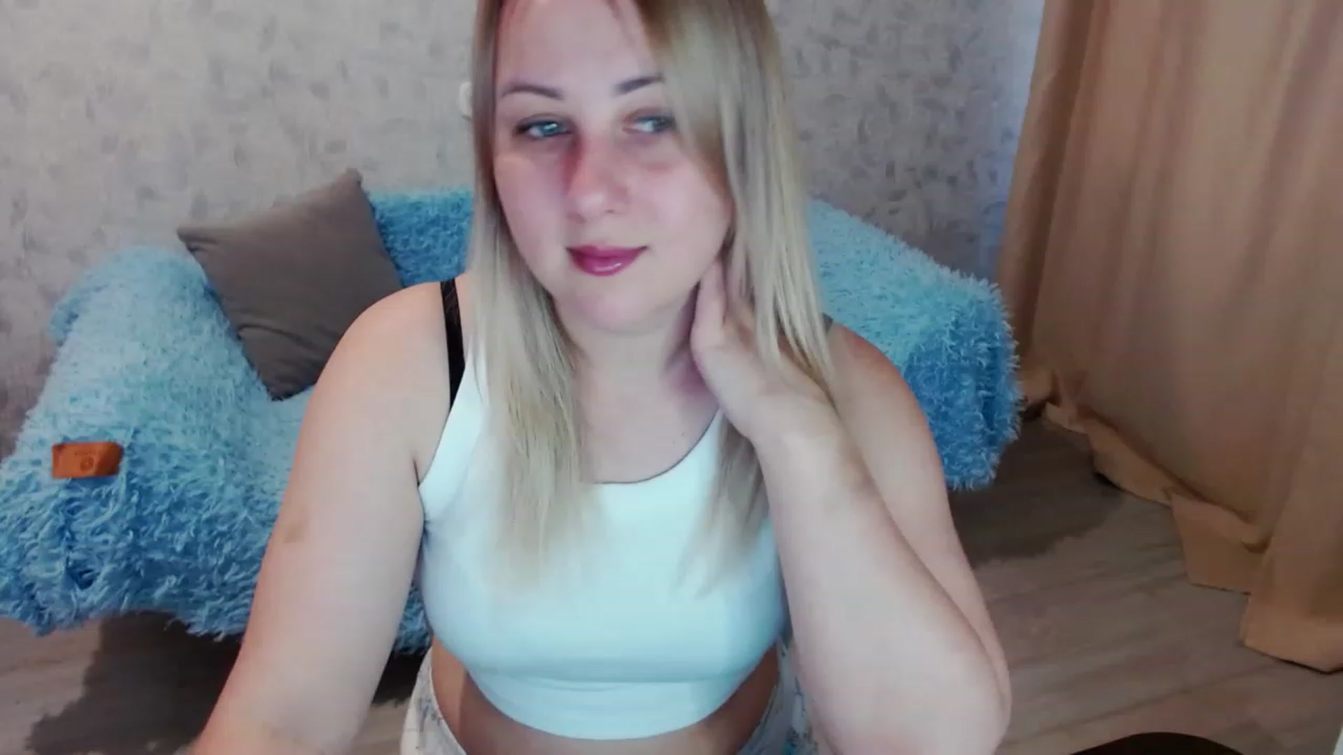 Gallery image thumbnail from Heart_beat07's myfreecams stream on, 06/18/2023, 09:01 image 13 of 20