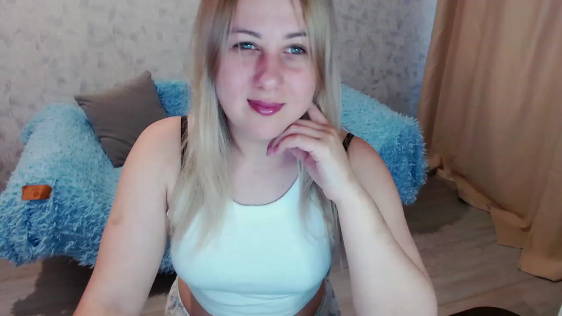Gallery image thumbnail from Heart_beat07's myfreecams stream on, 06/18/2023, 09:01 image 15 of 20