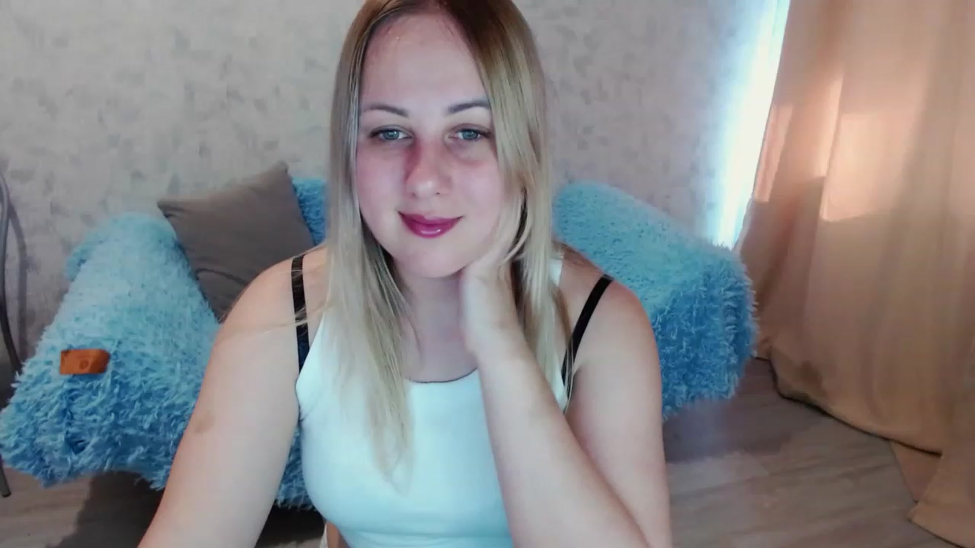 Gallery image thumbnail from Heart_beat07's myfreecams stream on, 06/18/2023, 10:53 image 5 of 20