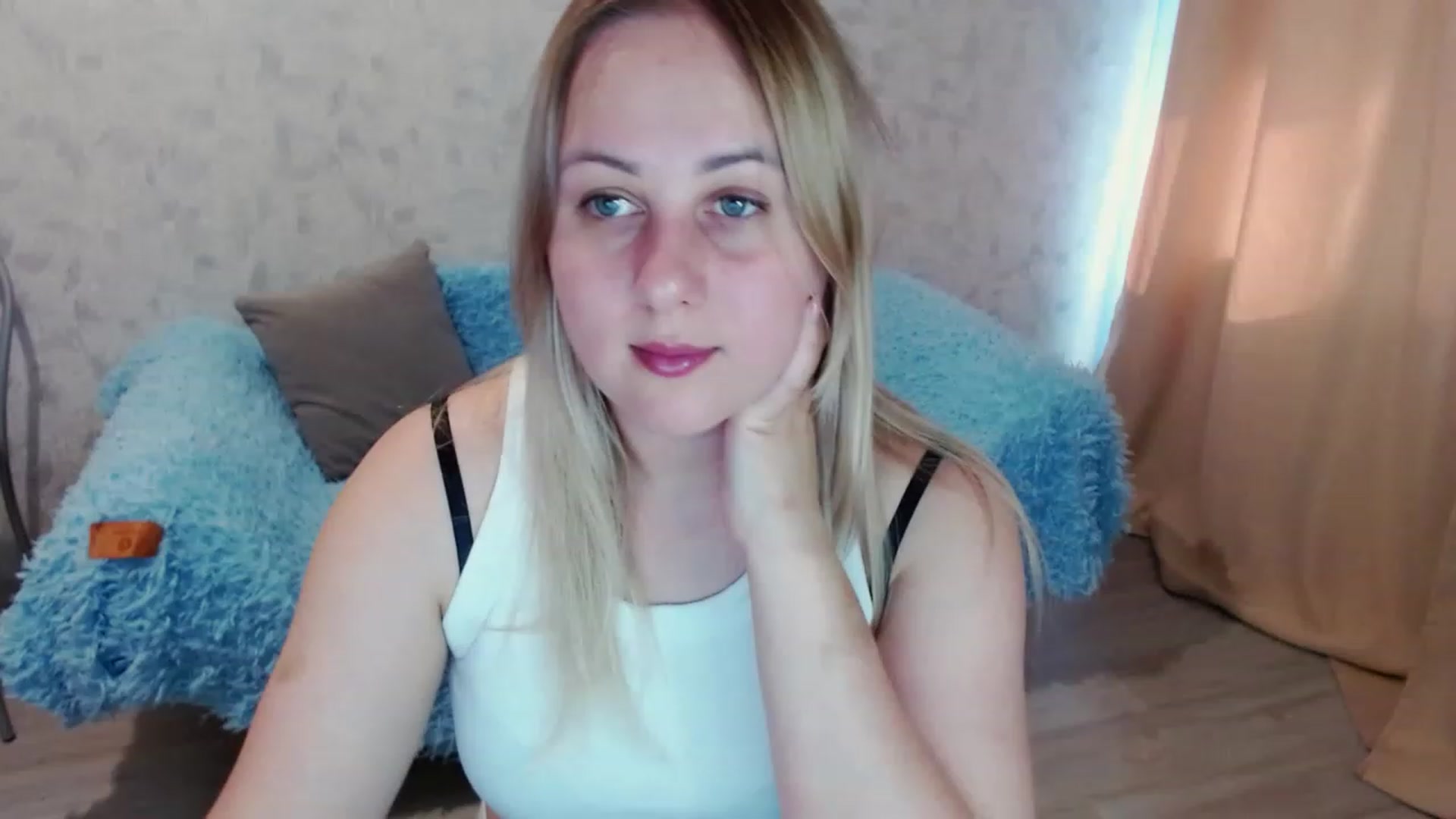Gallery image thumbnail from Heart_beat07's myfreecams stream on, 06/18/2023, 10:53 image 19 of 20