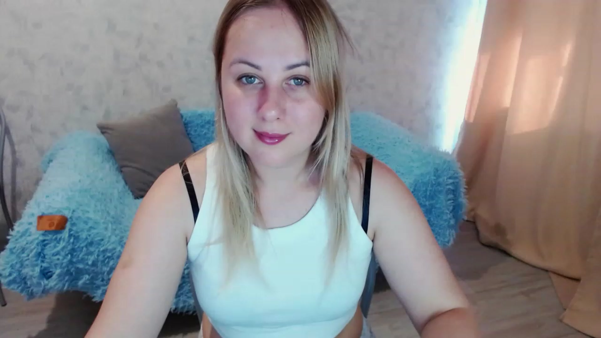 Gallery image thumbnail from Heart_beat07's myfreecams stream on, 06/18/2023, 10:53 image 15 of 20