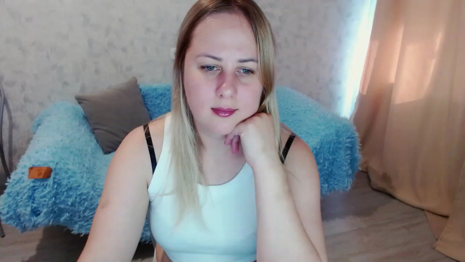 Gallery image thumbnail from Heart_beat07's myfreecams stream on, 06/18/2023, 10:53 image 16 of 20