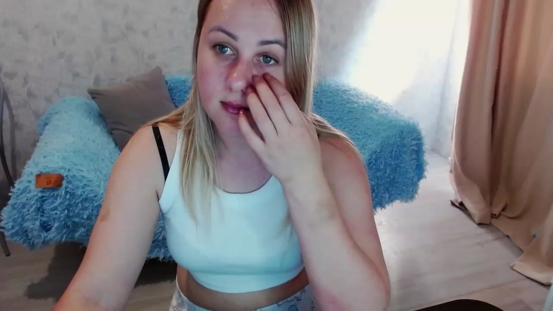 Gallery image thumbnail from Heart_beat07's myfreecams stream on, 06/18/2023, 12:02 image 14 of 20