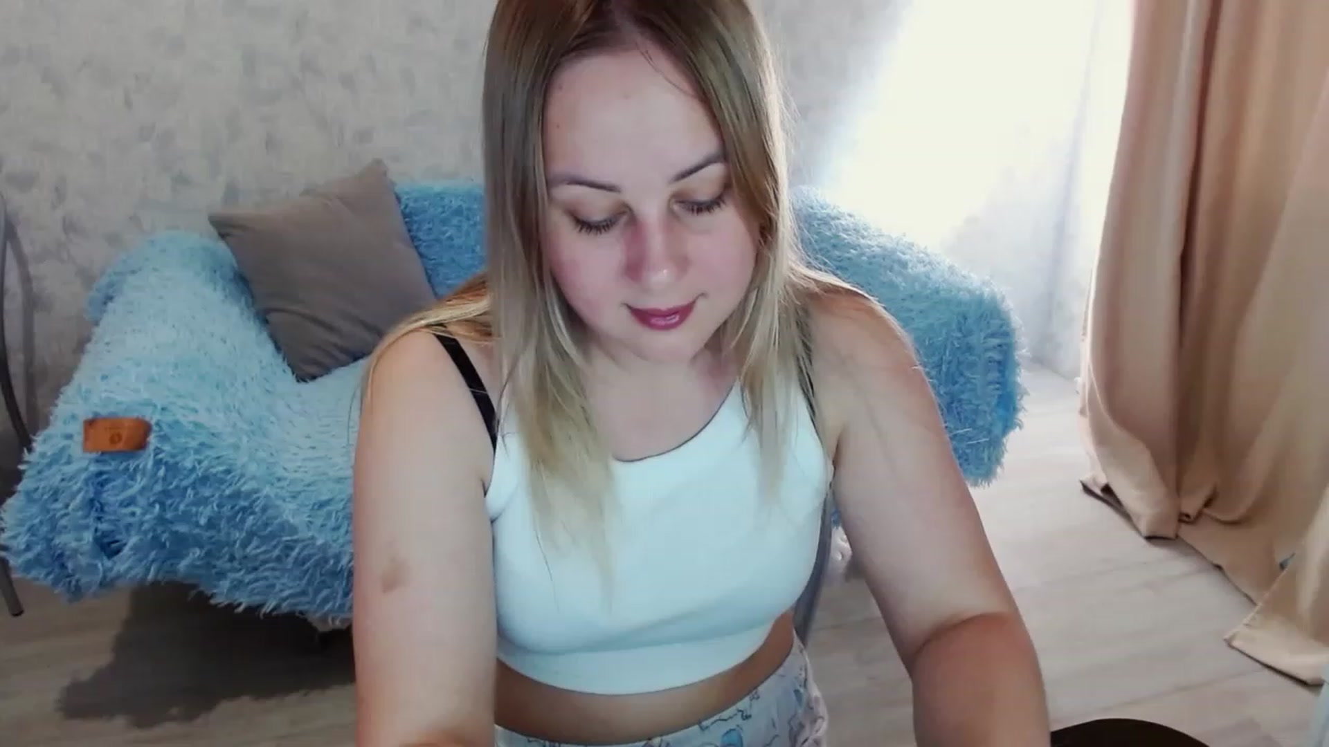 Gallery image thumbnail from Heart_beat07's myfreecams stream on, 06/18/2023, 12:02 image 12 of 20