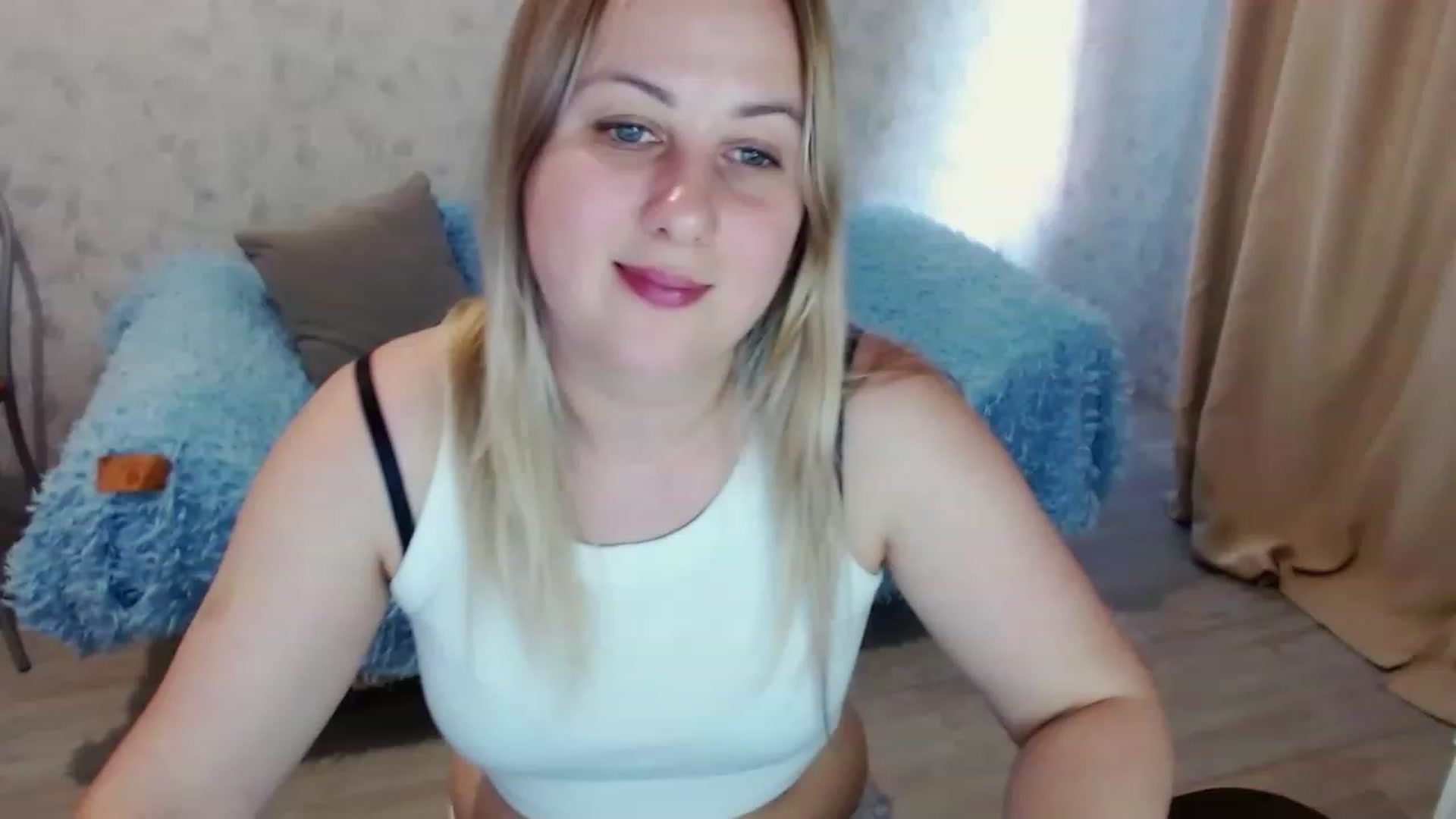 Gallery image thumbnail from Heart_beat07's myfreecams stream on, 06/18/2023, 12:27 image 4 of 20