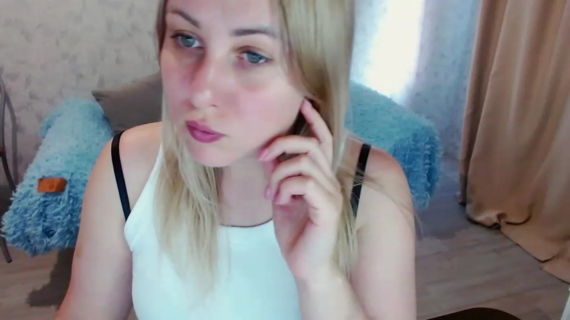 Gallery image thumbnail from Heart_beat07's myfreecams stream on, 06/18/2023, 12:27 image 5 of 20