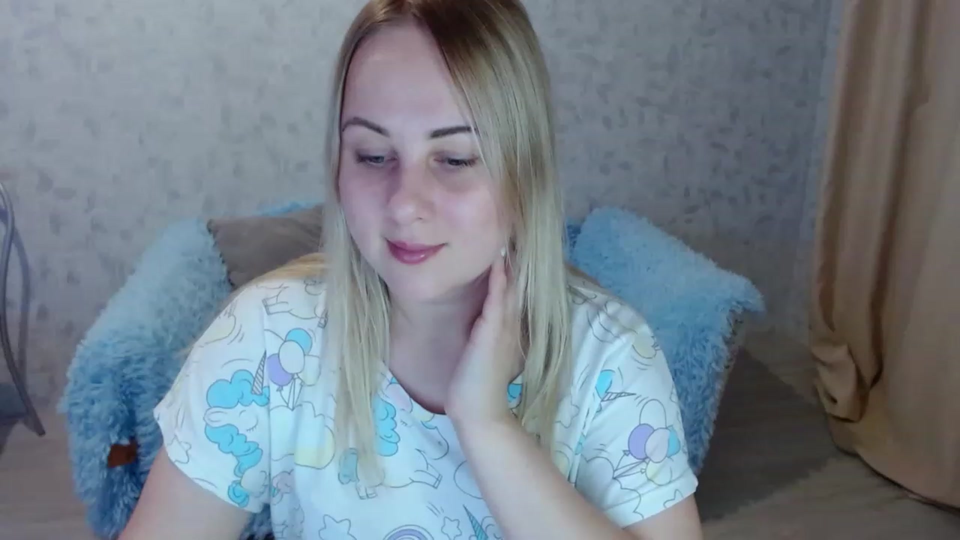 Gallery image thumbnail from Heart_beat07's myfreecams stream on, 06/27/2023, 16:49 image 4 of 20