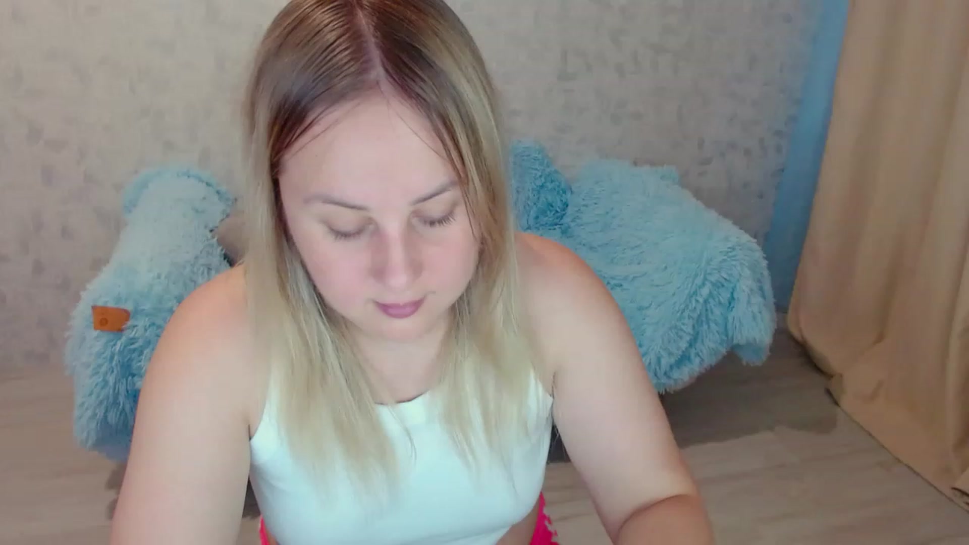 Gallery image thumbnail from Heart_beat07's myfreecams stream on, 07/15/2023, 23:11 image 10 of 20