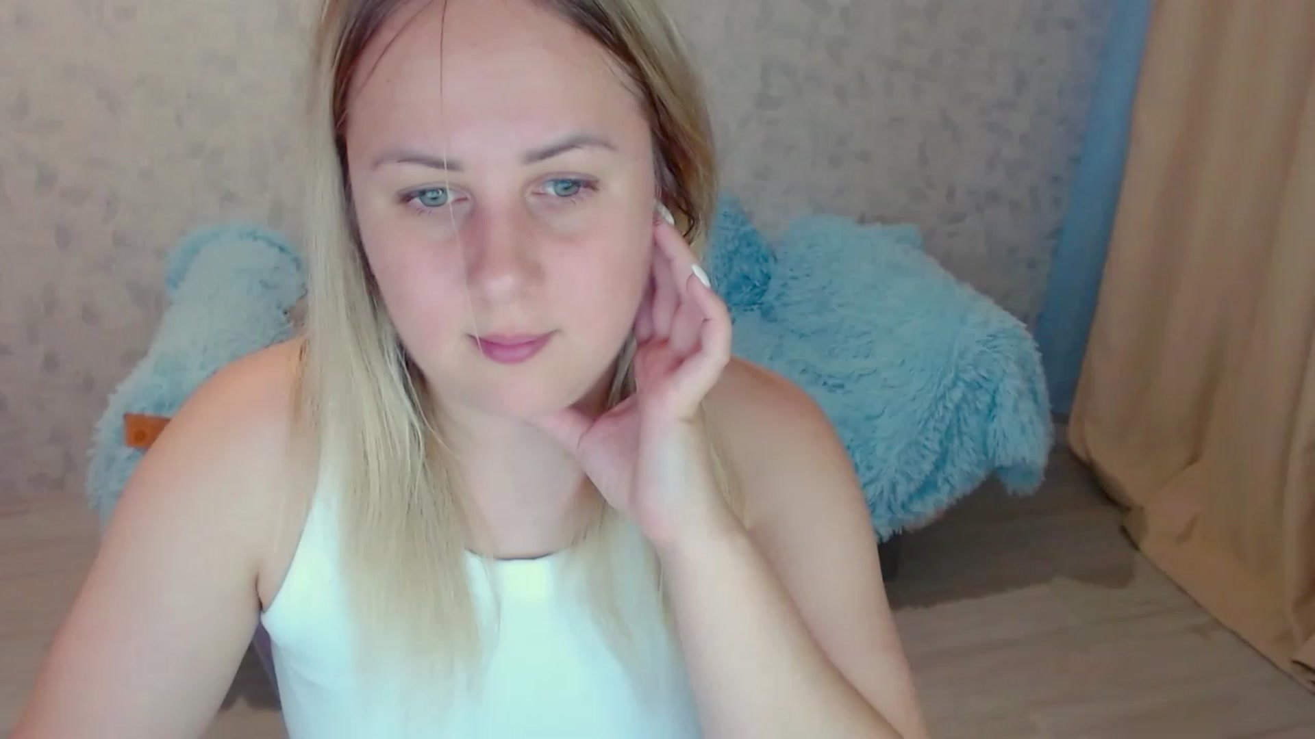 Gallery image thumbnail from Heart_beat07's myfreecams stream on, 07/15/2023, 23:11 image 7 of 20