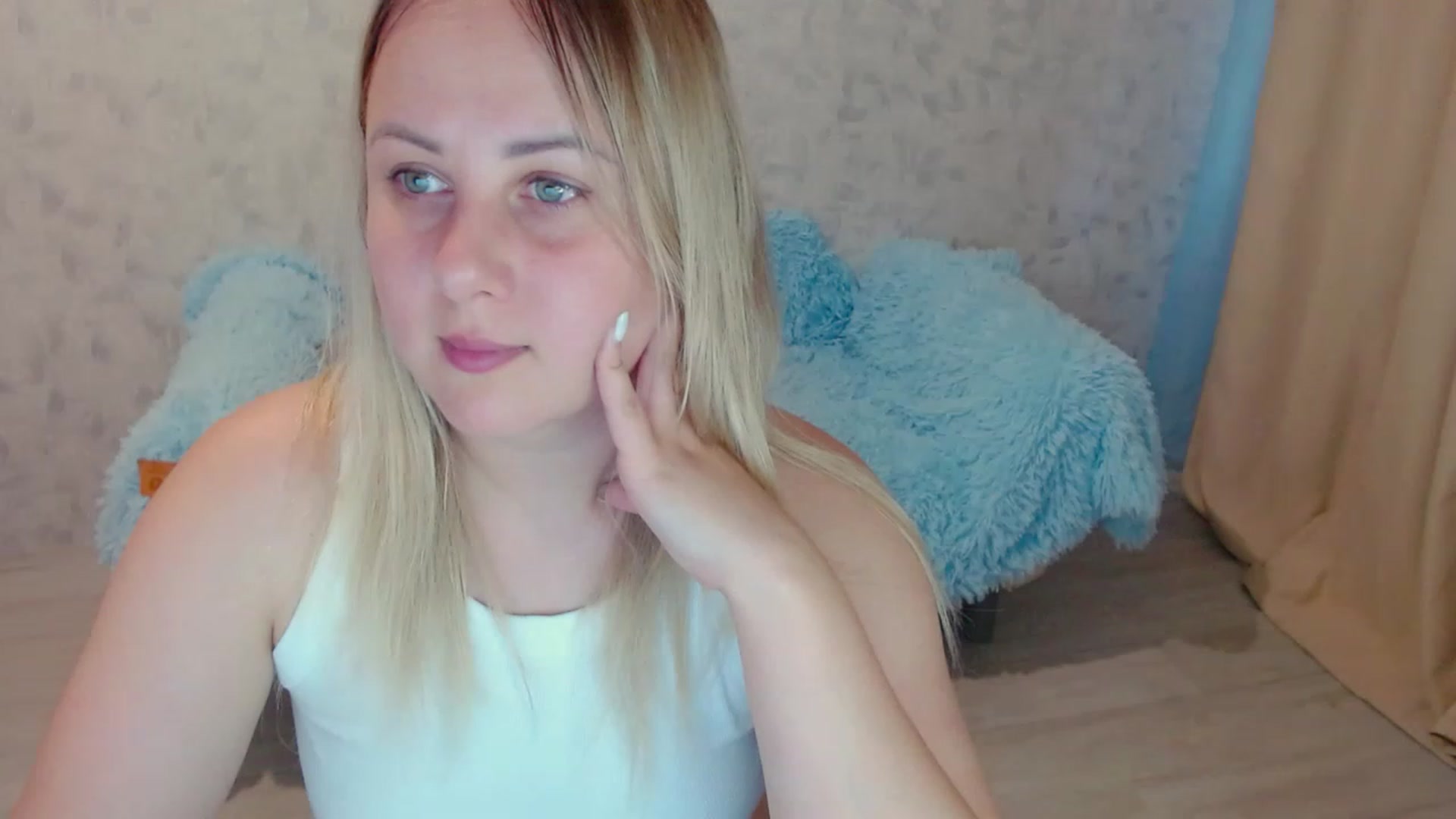 Gallery image thumbnail from Heart_beat07's myfreecams stream on, 07/15/2023, 23:11 image 18 of 20