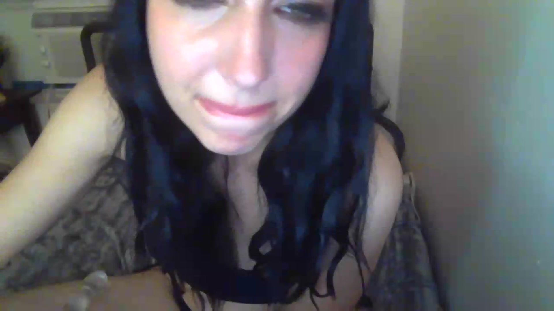 Gallery image thumbnail from Heartlooks's myfreecams stream on, 09/21/2026, 03:23 image 3 of 20