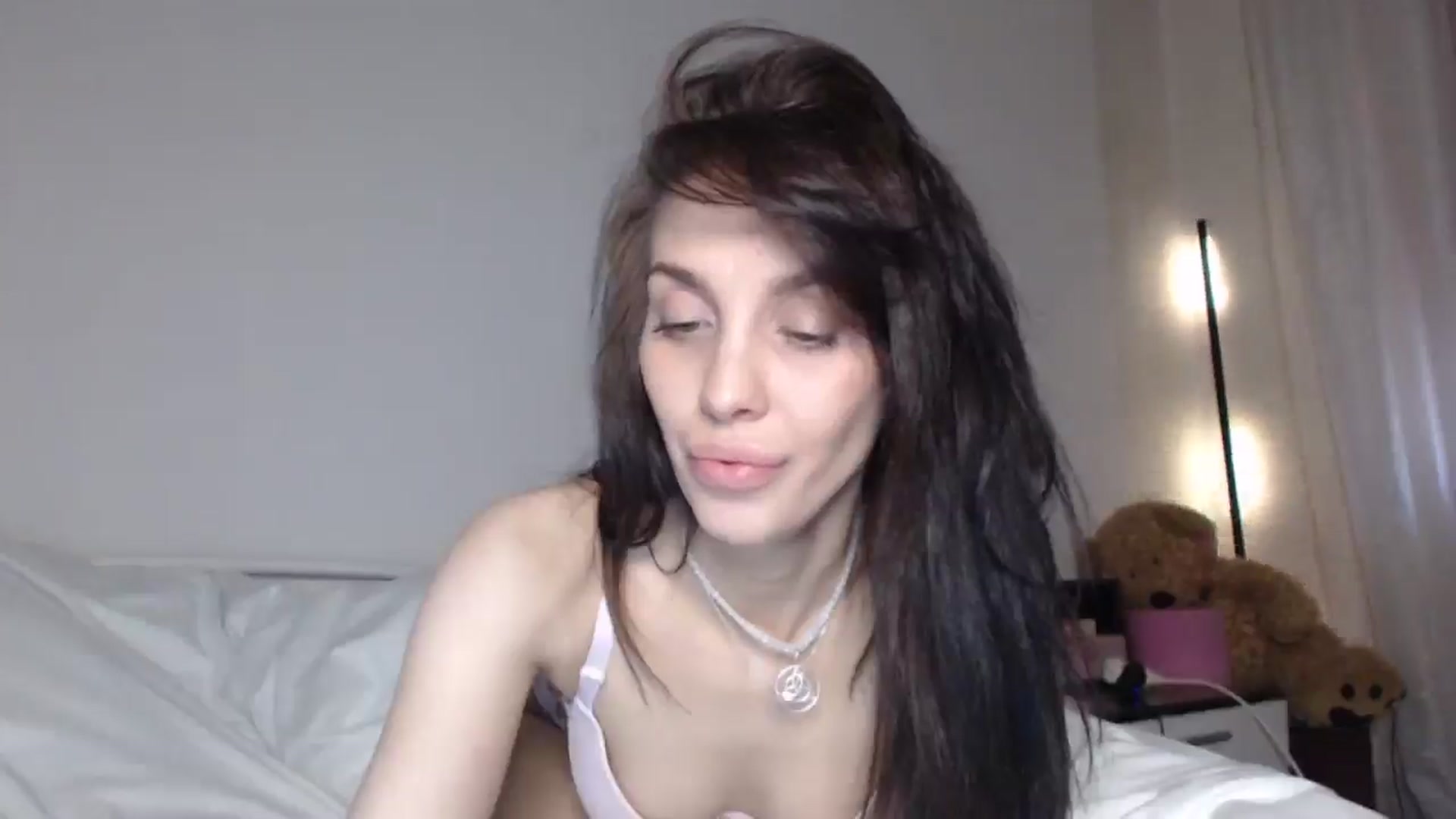 Gallery image thumbnail from HeartsQueen's myfreecams stream on, 04/14/2025, 09:43 image 18 of 20