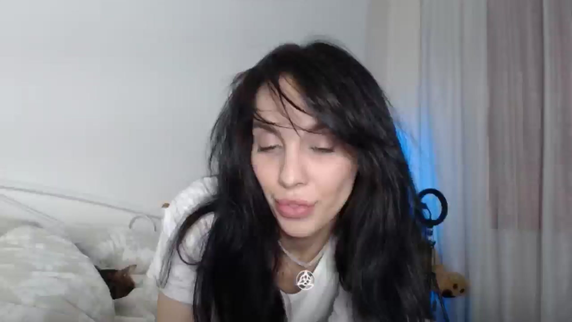 Gallery image thumbnail from HeartsQueen's myfreecams stream on, 05/03/2025, 23:13 image 20 of 20
