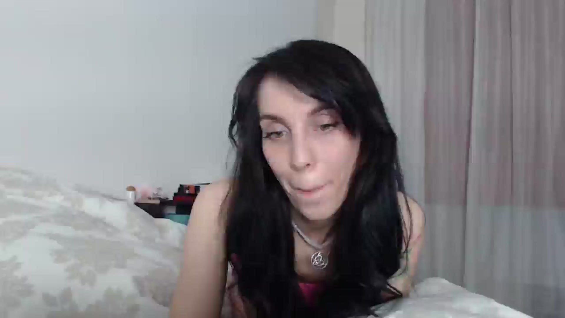 Gallery image thumbnail from HeartsQueen's myfreecams stream on, 05/04/2025, 14:43 image 7 of 20