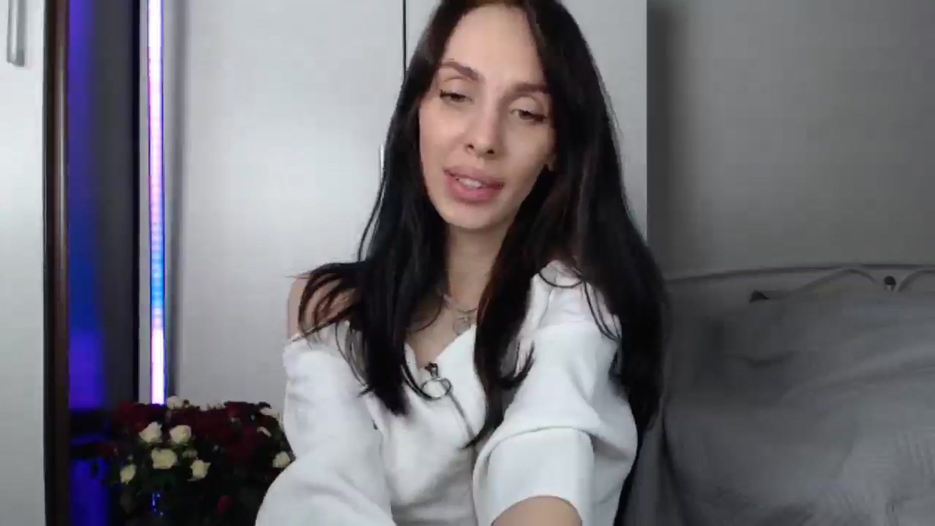 Gallery image thumbnail from HeartsQueen's myfreecams stream on, 05/11/2025, 11:38 image 3 of 20