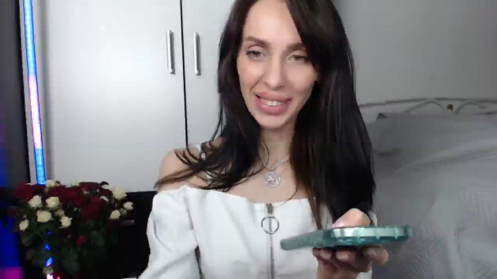 Gallery image thumbnail from HeartsQueen's myfreecams stream on, 05/11/2025, 11:38 image 17 of 20