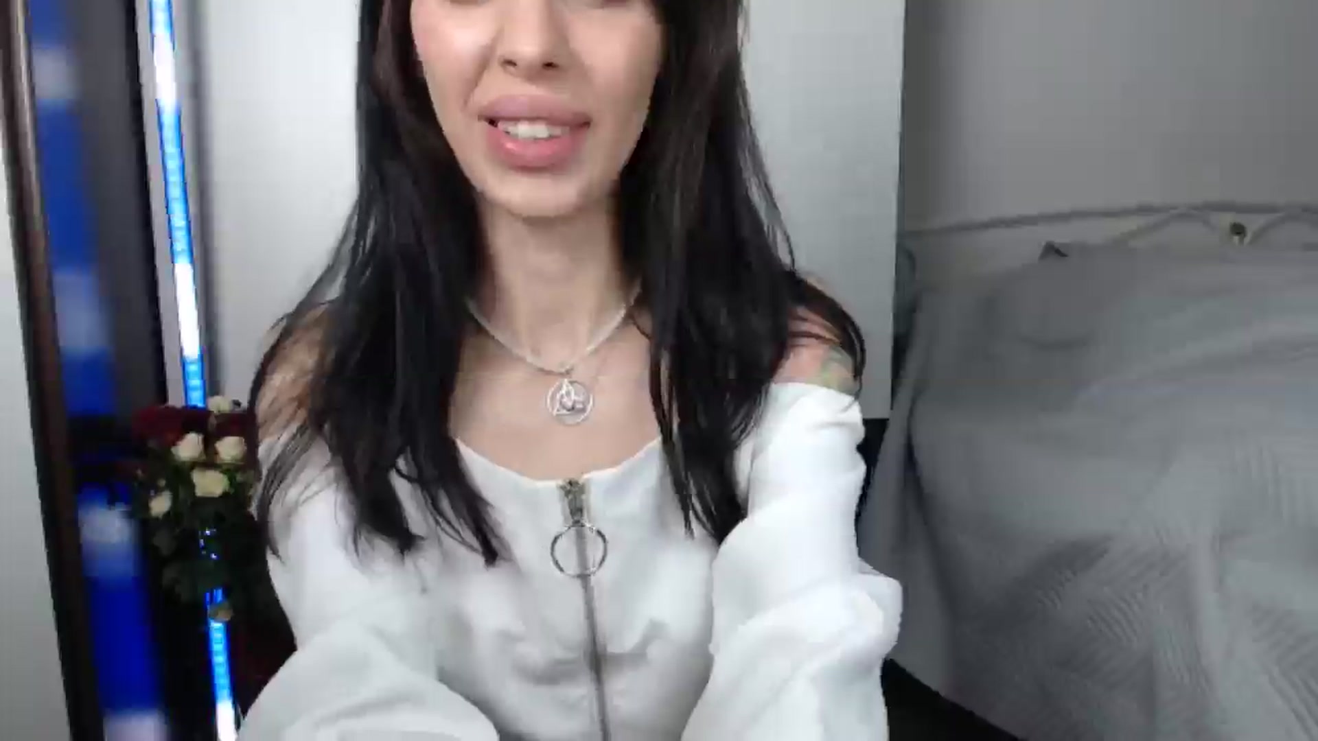 Gallery image thumbnail from HeartsQueen's myfreecams stream on, 05/11/2025, 11:38 image 10 of 20