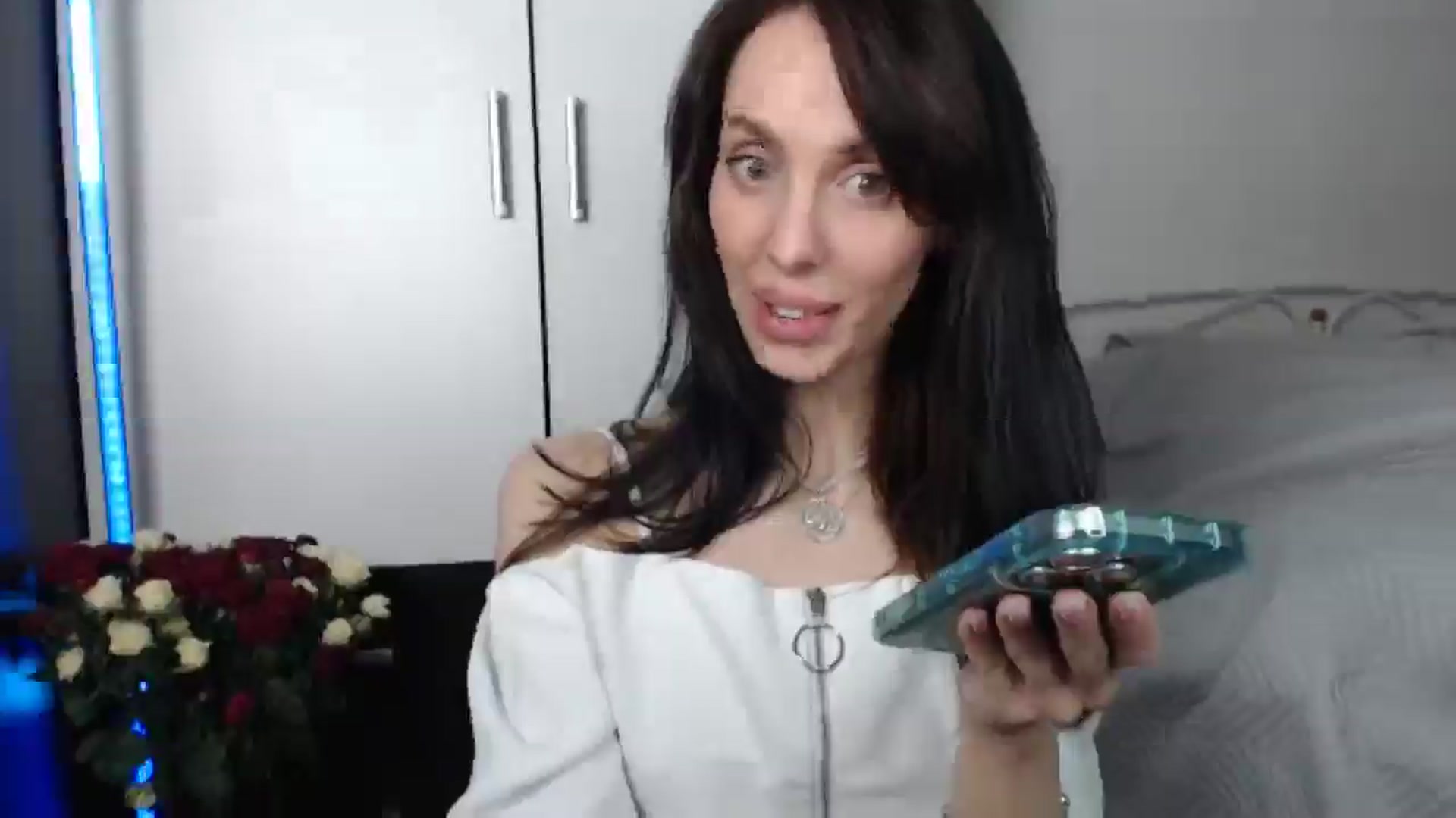 Gallery image thumbnail from HeartsQueen's myfreecams stream on, 05/11/2025, 11:38 image 18 of 20
