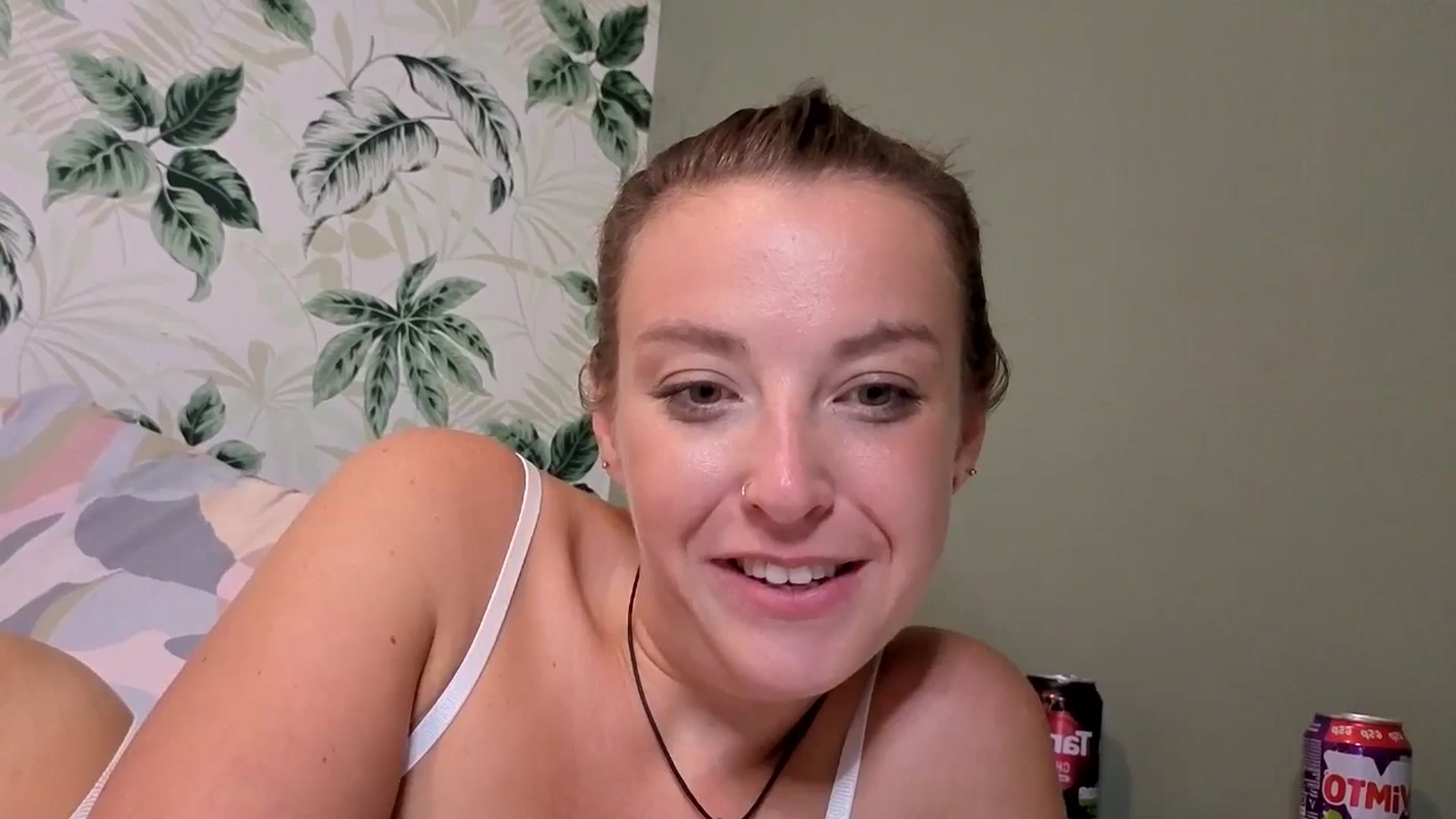 Gallery image thumbnail from Heathersumzz's myfreecams stream on, 07/06/2025, 19:45 image 14 of 20