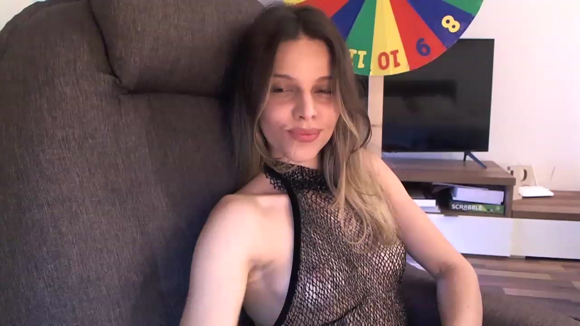 Gallery image thumbnail from Heaven_hot's myfreecams stream on, 12/01/2022, 13:17 image 18 of 20
