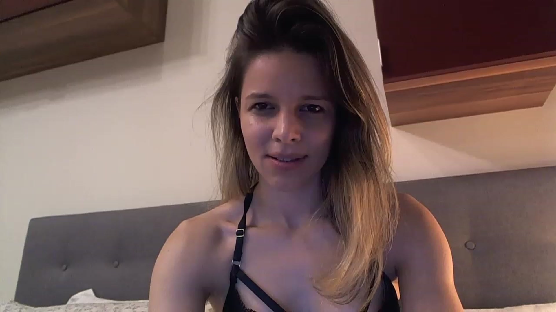 Gallery image thumbnail from Heaven_hot's myfreecams stream on, 12/01/2022, 19:02 image 6 of 20