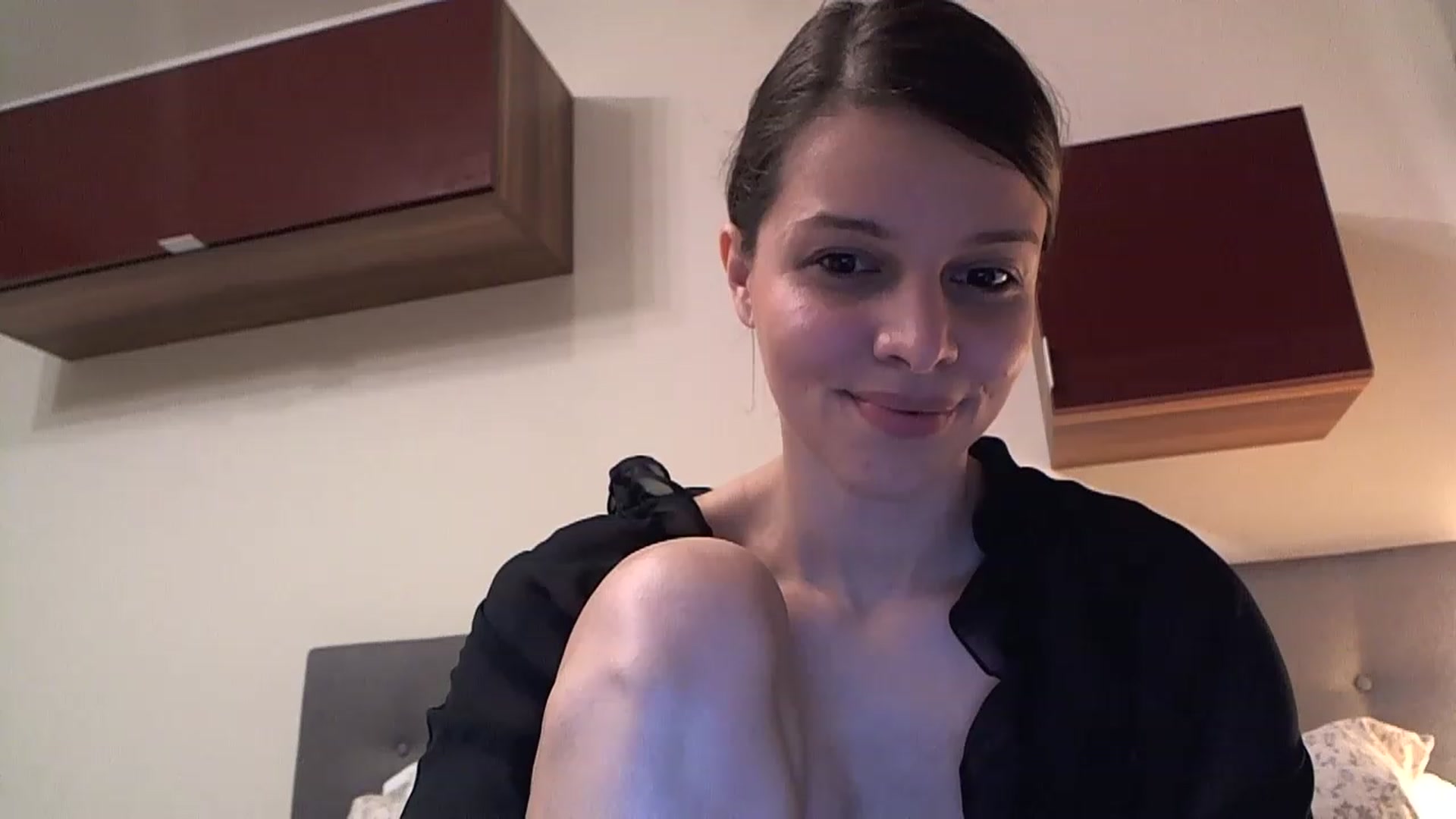 Gallery image thumbnail from Heaven_hot's myfreecams stream on, 12/03/2022, 16:17 image 7 of 20