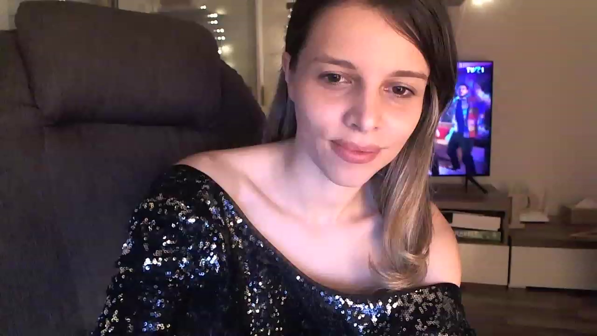 Gallery image thumbnail from Heaven_hot's myfreecams stream on, 12/09/2022, 20:15 image 17 of 20