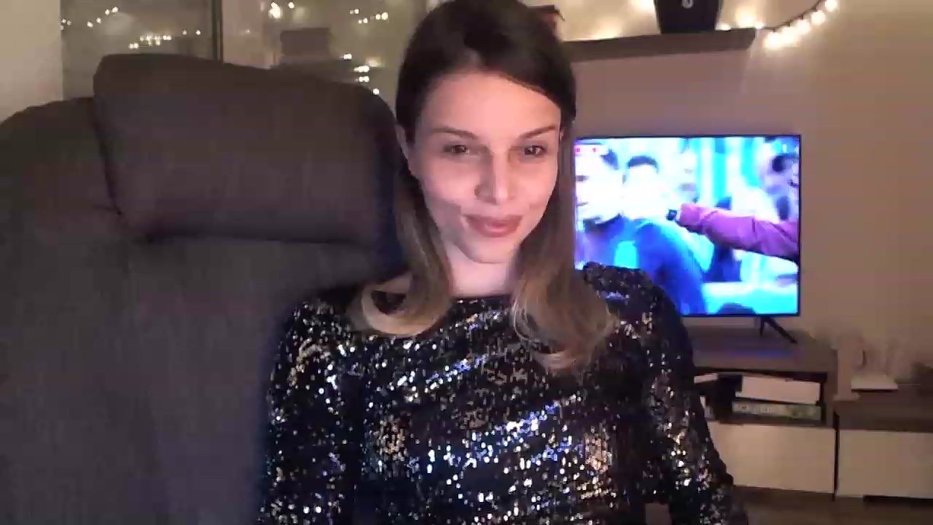 Gallery image thumbnail from Heaven_hot's myfreecams stream on, 12/09/2022, 20:15 image 6 of 20