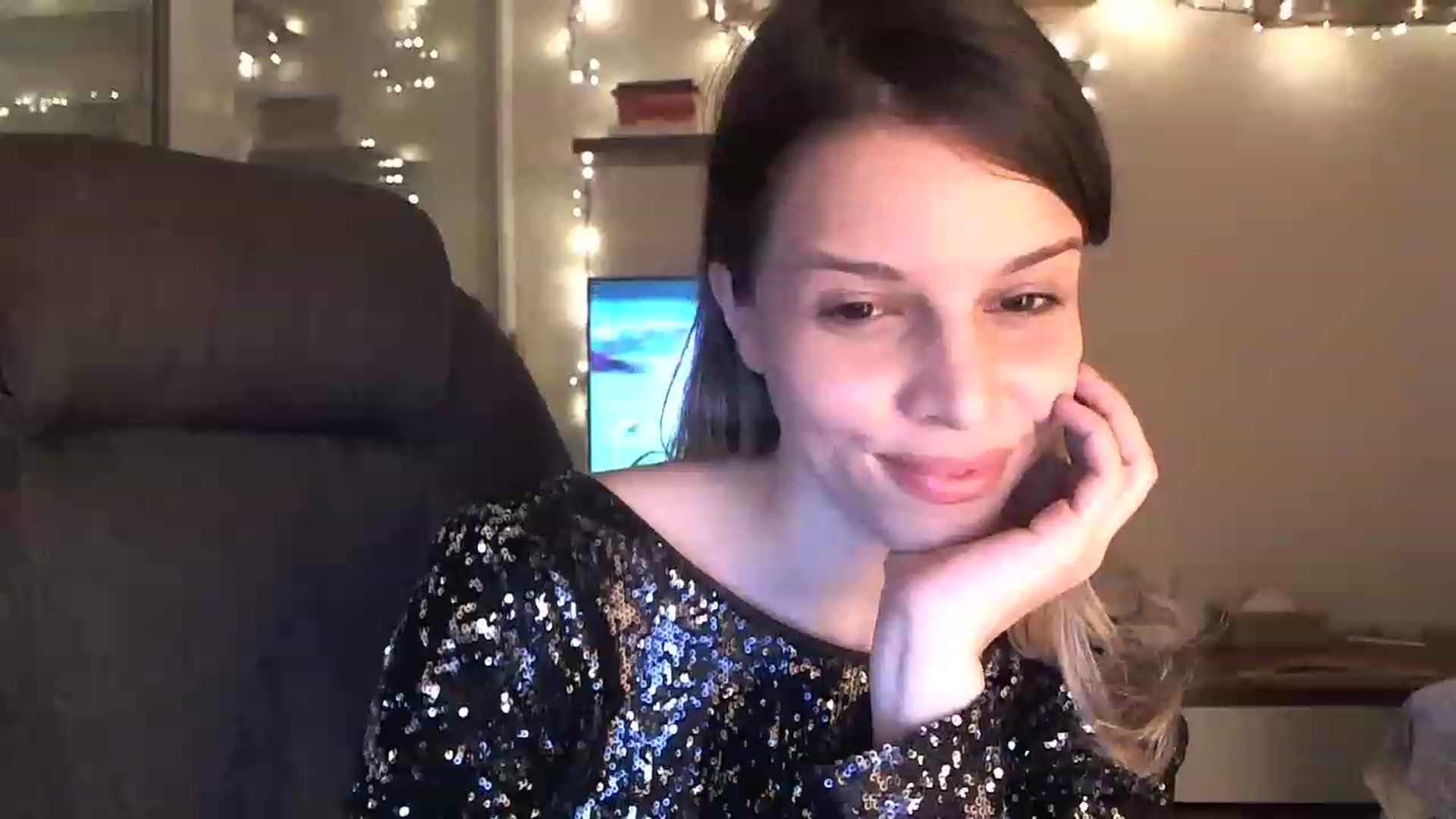 Gallery image thumbnail from Heaven_hot's myfreecams stream on, 12/09/2022, 20:15 image 14 of 20