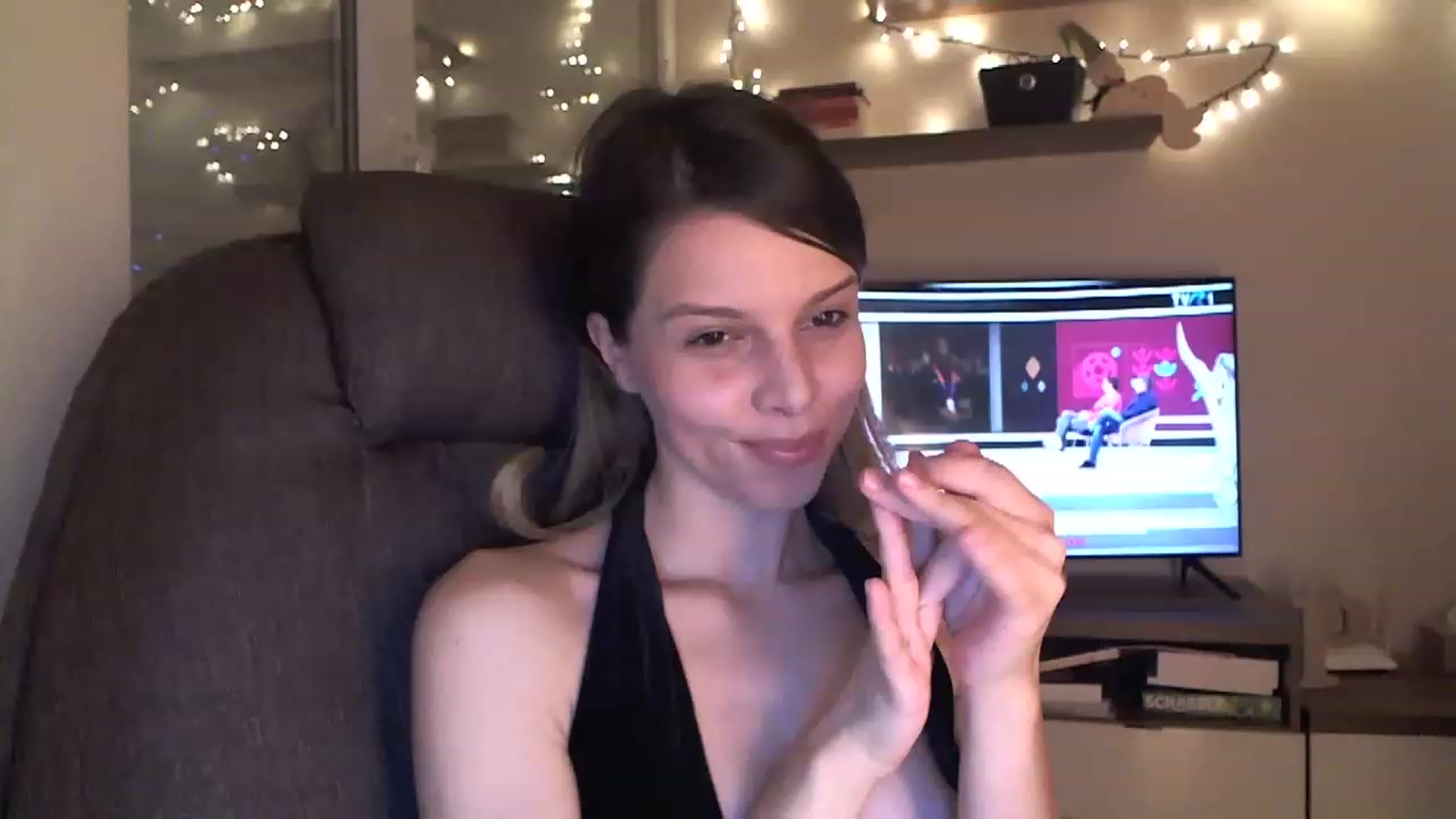 Gallery image thumbnail from Heaven_hot's myfreecams stream on, 12/10/2022, 14:49 image 12 of 20