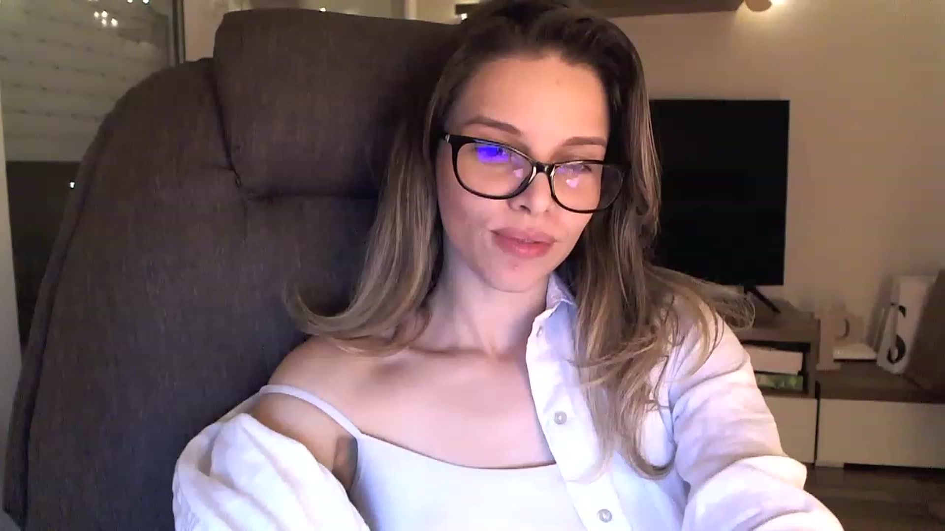 Gallery image thumbnail from Heaven_hot's myfreecams stream on, 12/12/2022, 18:08 image 20 of 20