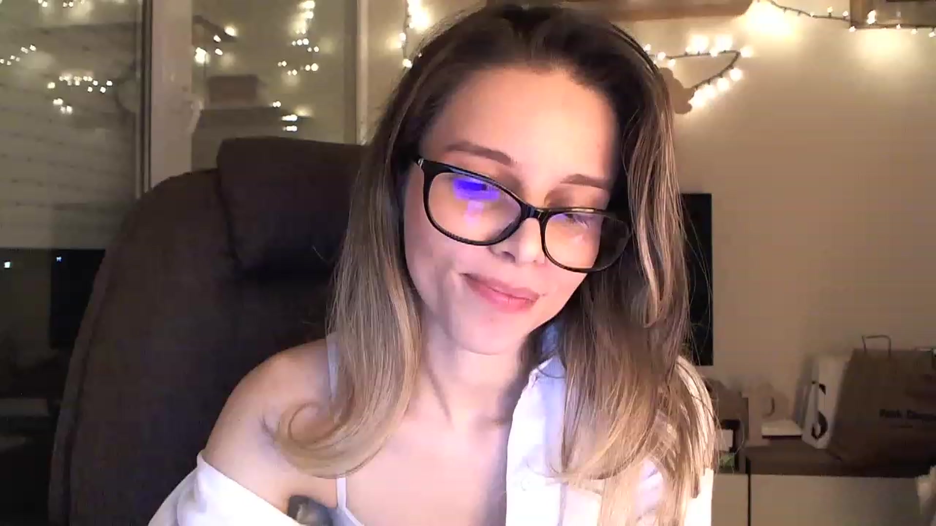 Gallery image thumbnail from Heaven_hot's myfreecams stream on, 12/12/2022, 18:08 image 15 of 20