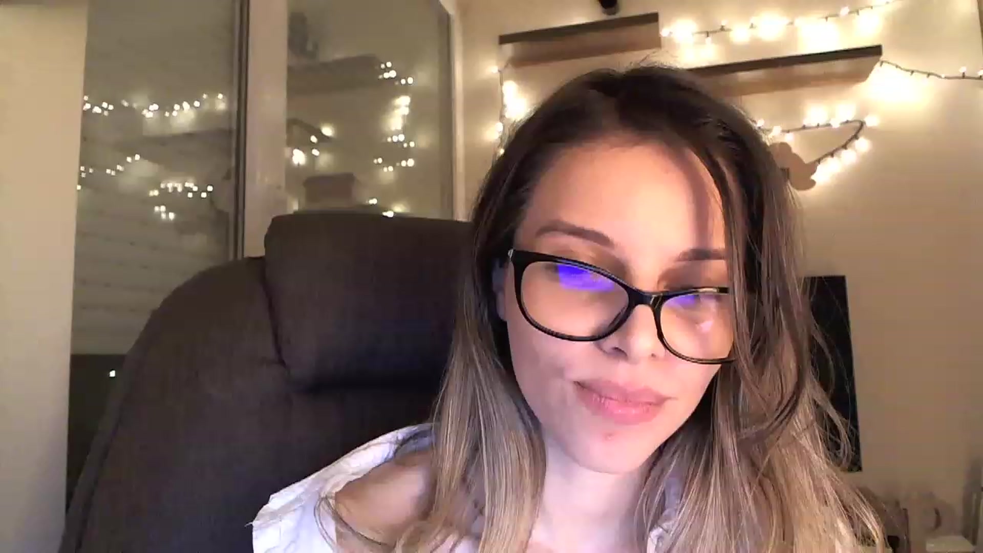 Gallery image thumbnail from Heaven_hot's myfreecams stream on, 12/12/2022, 18:33 image 13 of 20