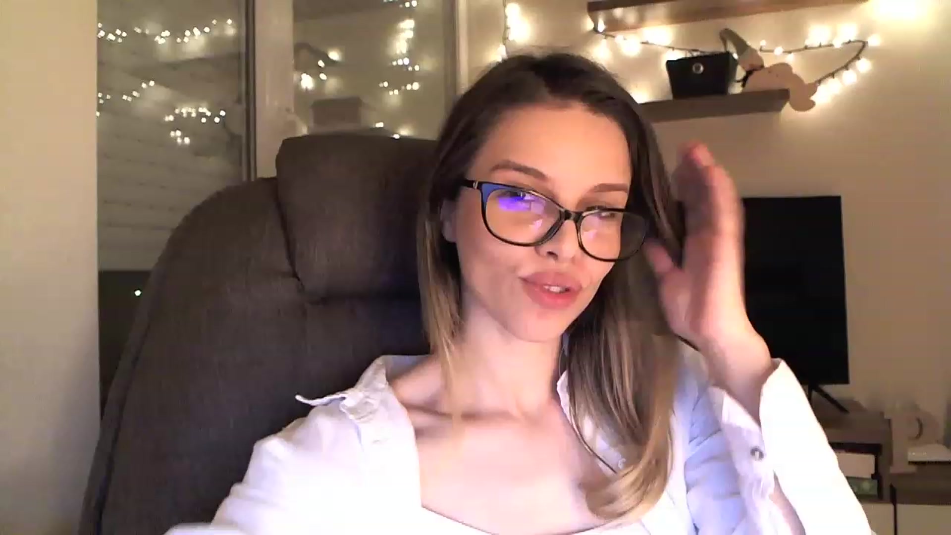Gallery image thumbnail from Heaven_hot's myfreecams stream on, 12/12/2022, 18:33 image 20 of 20