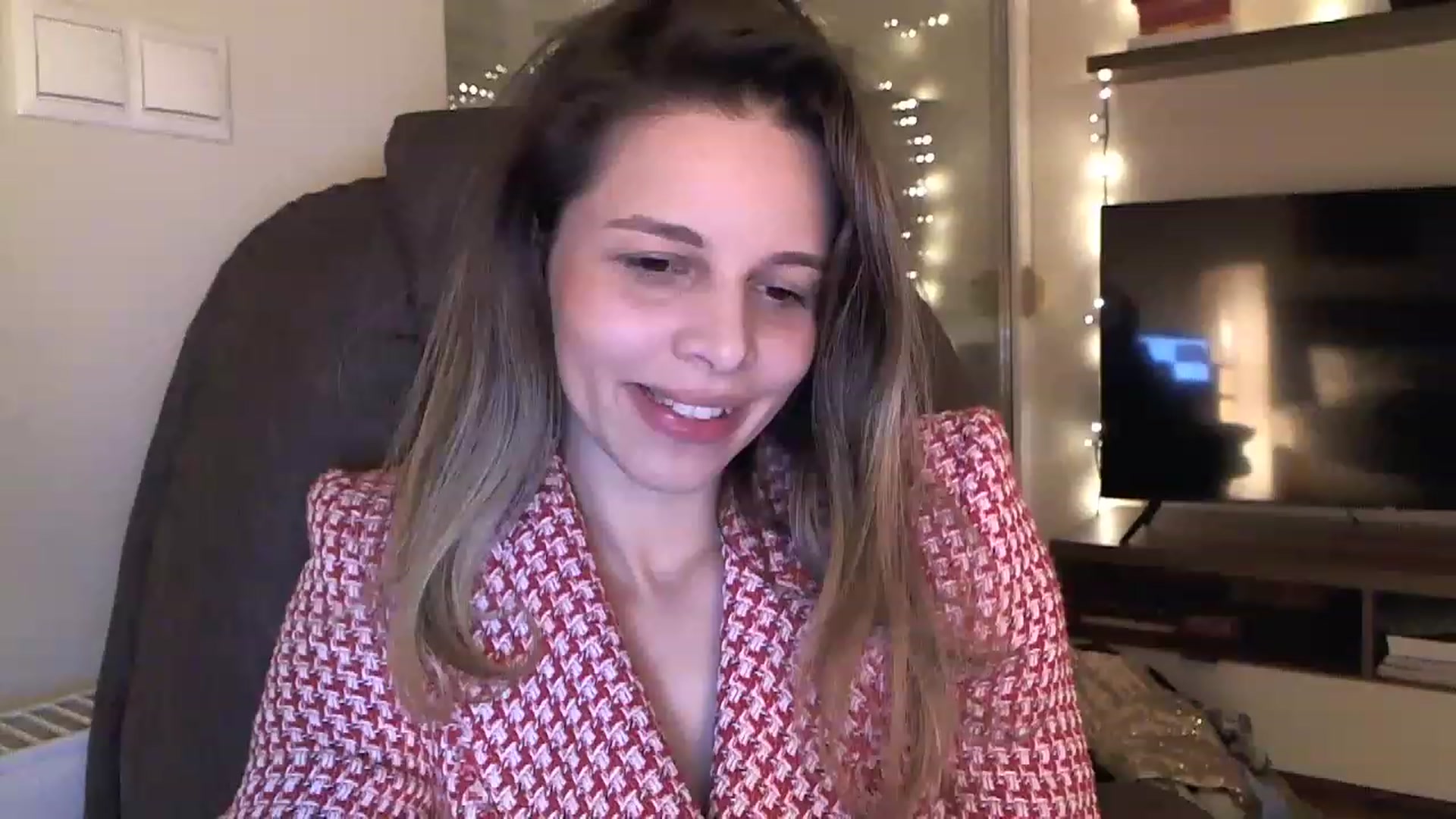 Gallery image thumbnail from Heaven_hot's myfreecams stream on, 12/15/2022, 17:48 image 10 of 20