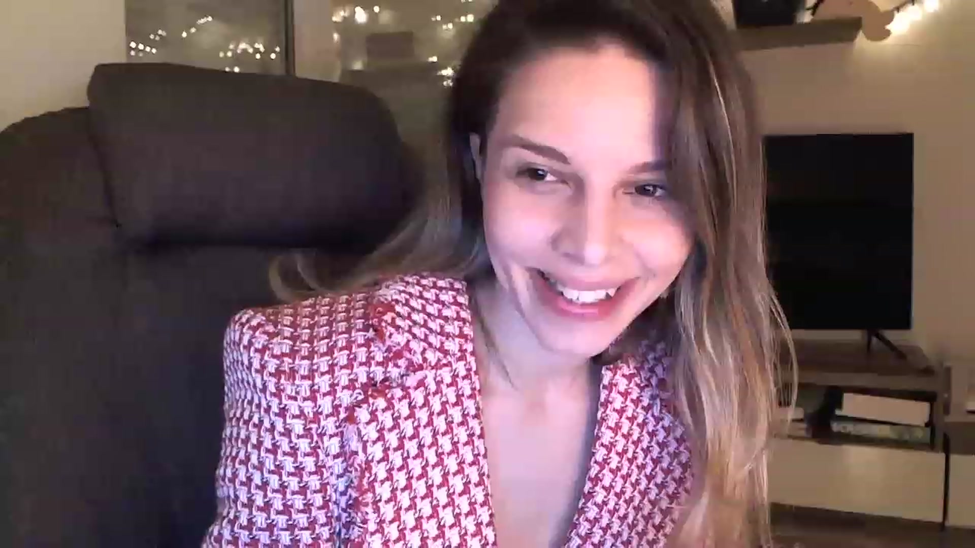 Gallery image thumbnail from Heaven_hot's myfreecams stream on, 12/15/2022, 17:48 image 7 of 20