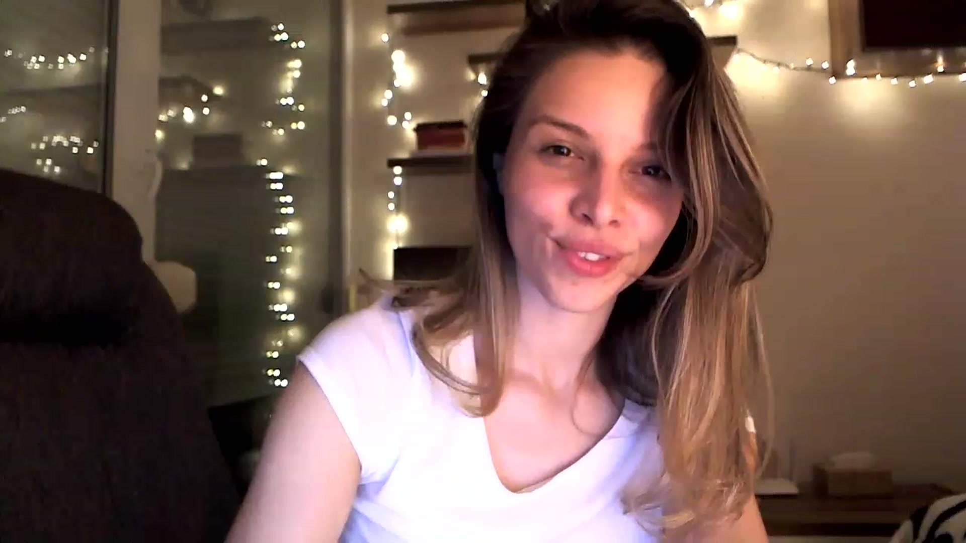 Gallery image thumbnail from Heaven_hot's myfreecams stream on, 12/16/2022, 18:14 image 10 of 20