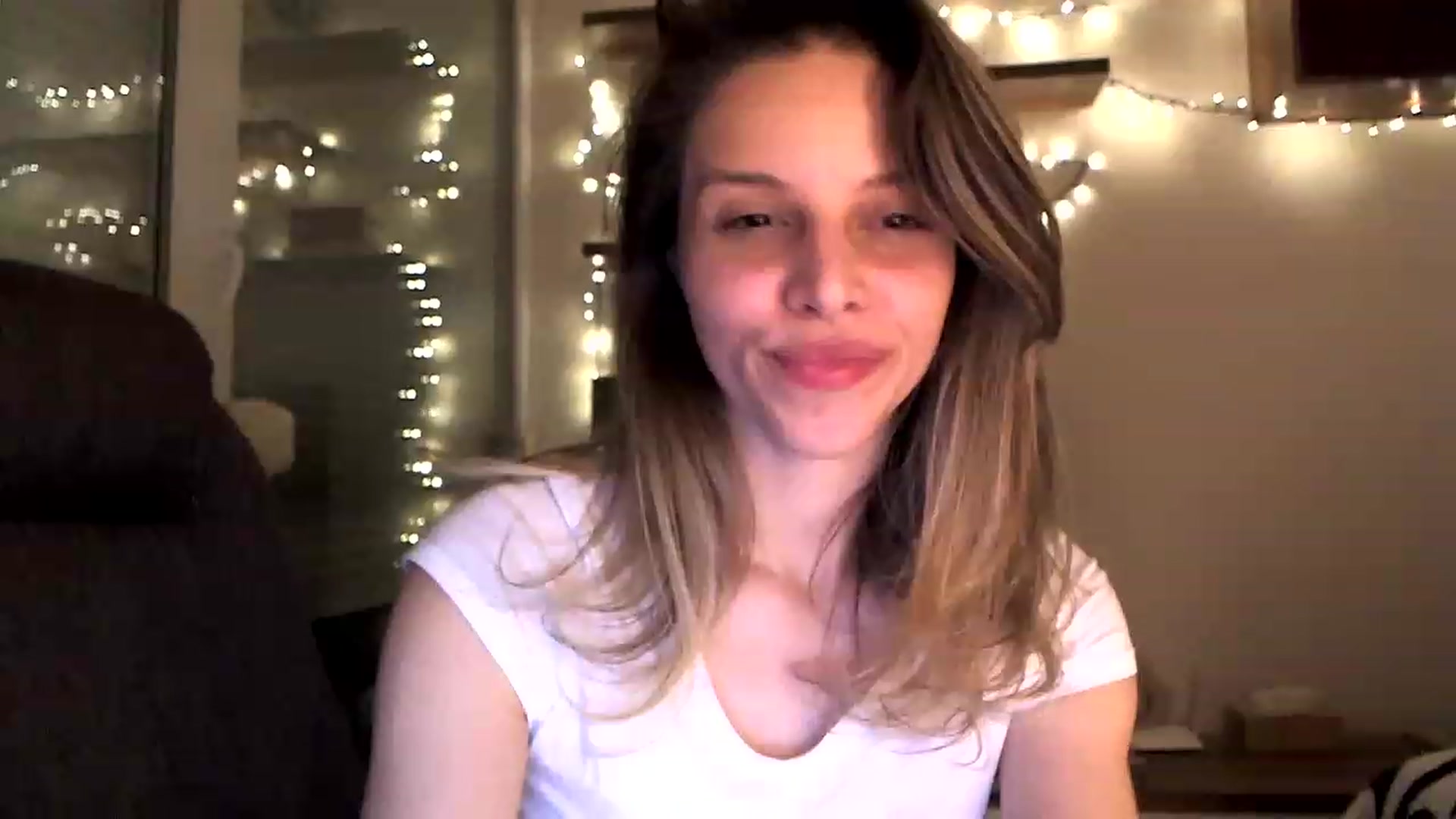 Gallery image thumbnail from Heaven_hot's myfreecams stream on, 12/16/2022, 18:14 image 9 of 20