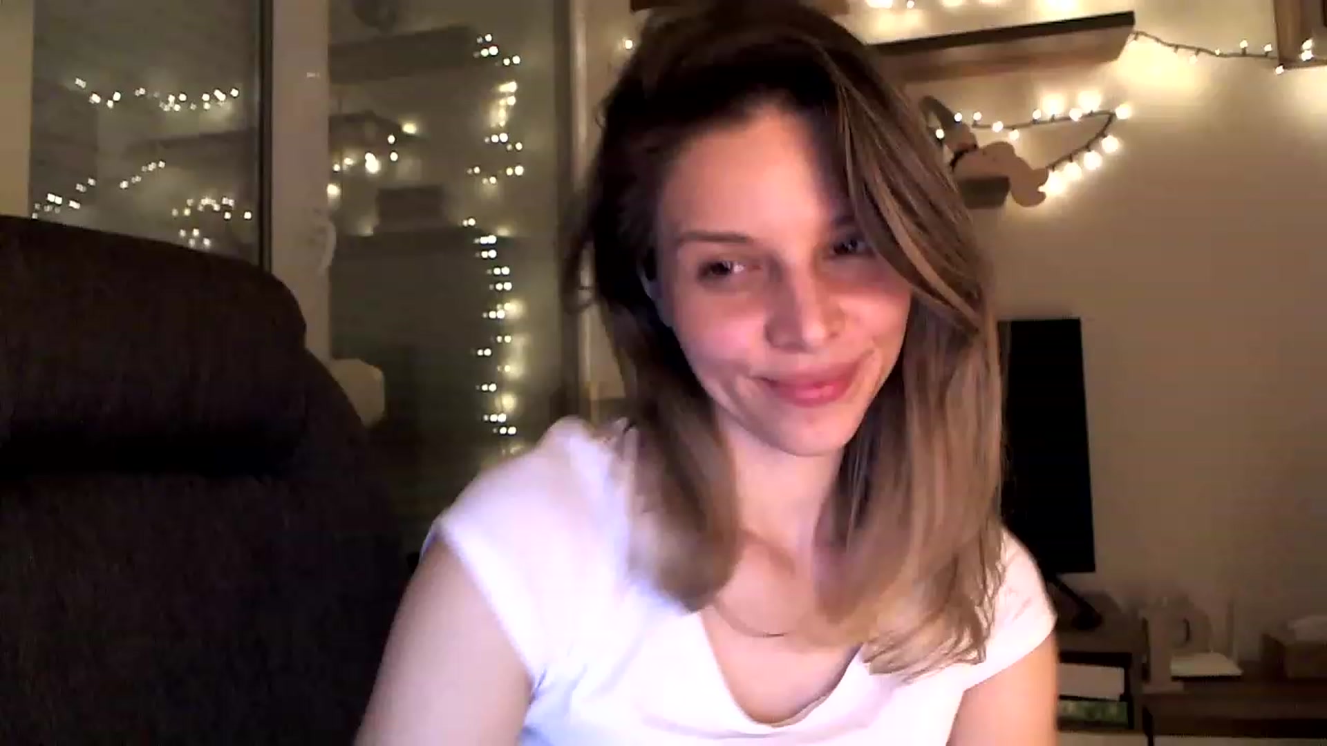 Gallery image thumbnail from Heaven_hot's myfreecams stream on, 12/16/2022, 18:14 image 20 of 20